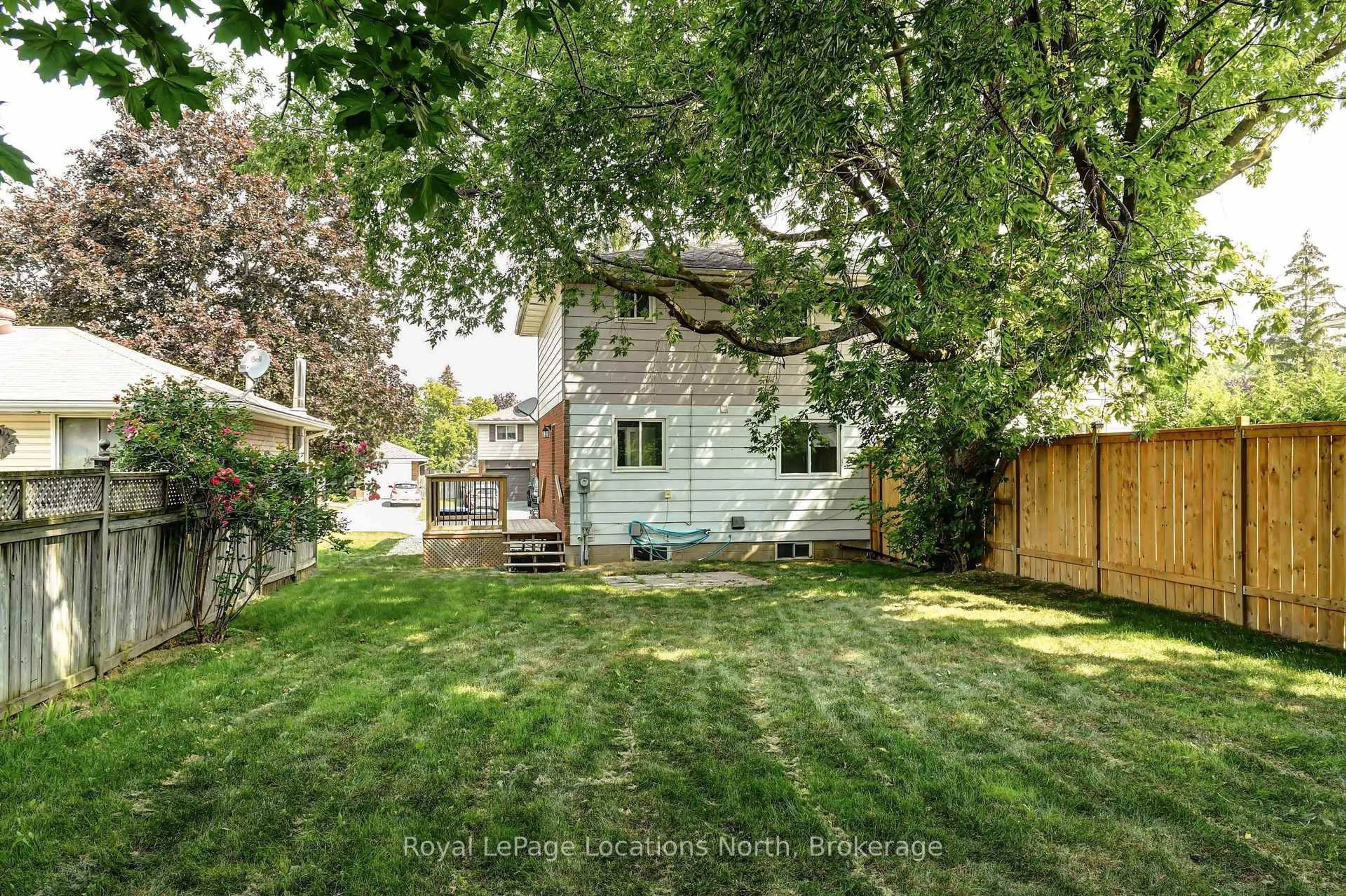 Unknown for 71 Gibbard Cres, Collingwood Ontario L9Y 2B9