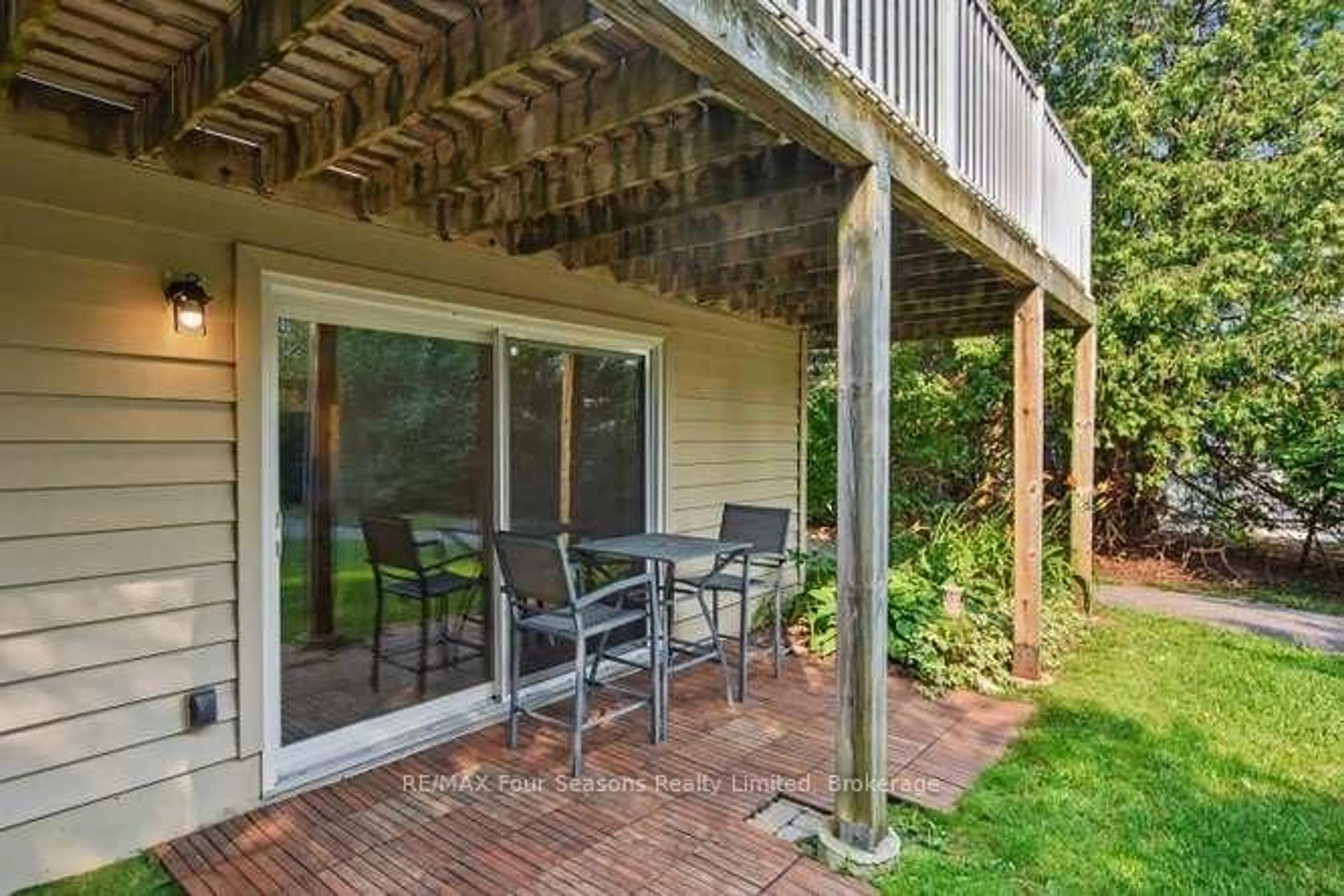 Patio, water/lake/river/ocean view for 5 Dawson Dr #314, Collingwood Ontario L9Y 5B4