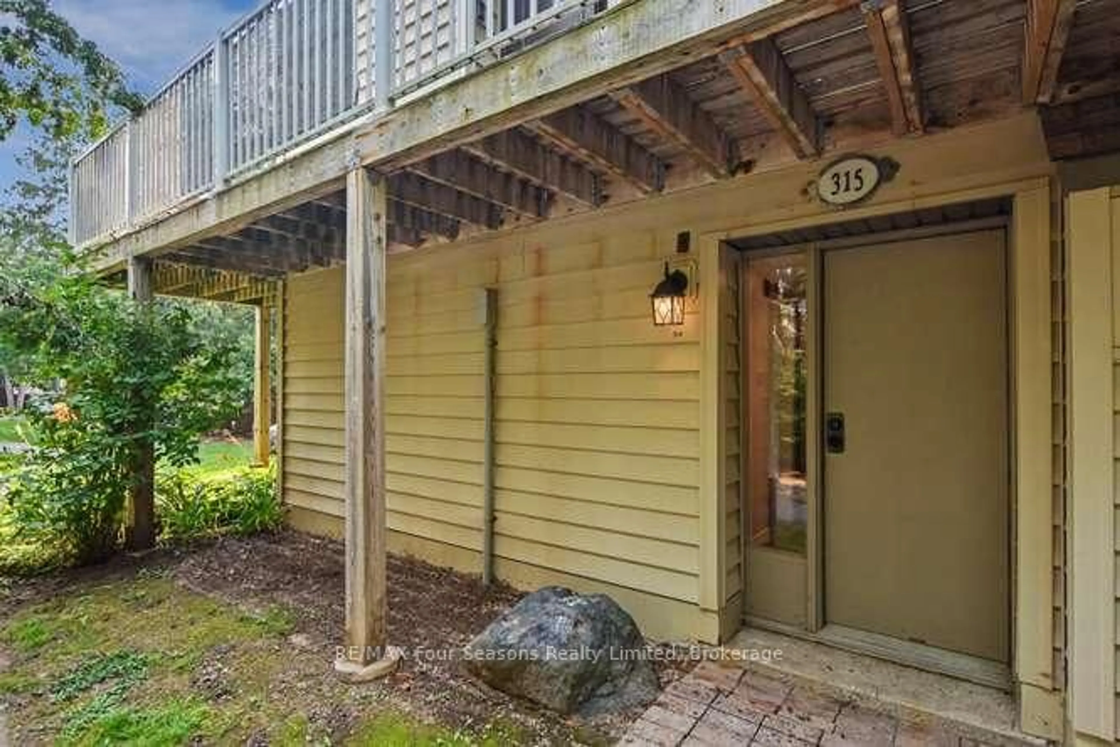 Patio, unknown for 5 Dawson Dr #314, Collingwood Ontario L9Y 5B4