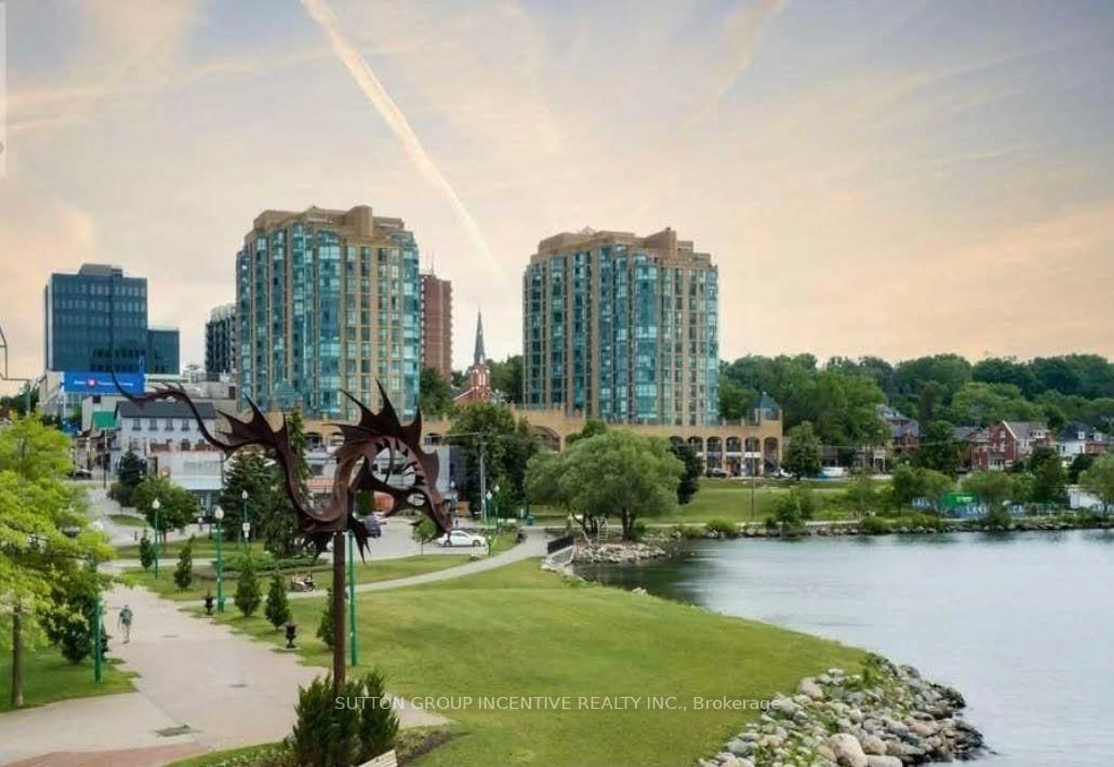 A pic from outside/outdoor area/front of a property/back of a property/a pic from drone, water/lake/river/ocean view for 140 Dunlop St #511, Barrie Ontario L4M 6H9