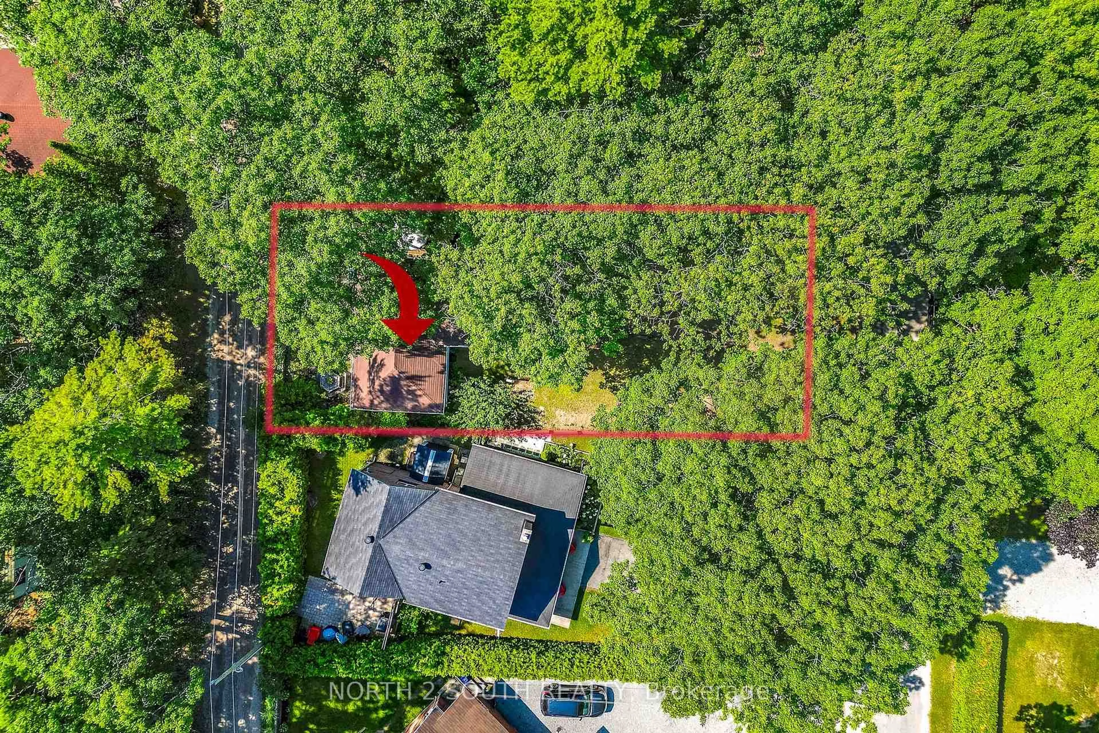 A pic from outside/outdoor area/front of a property/back of a property/a pic from drone, forest/trees view for 33 Yarwood Rd, Tiny Ontario L0L 2J0
