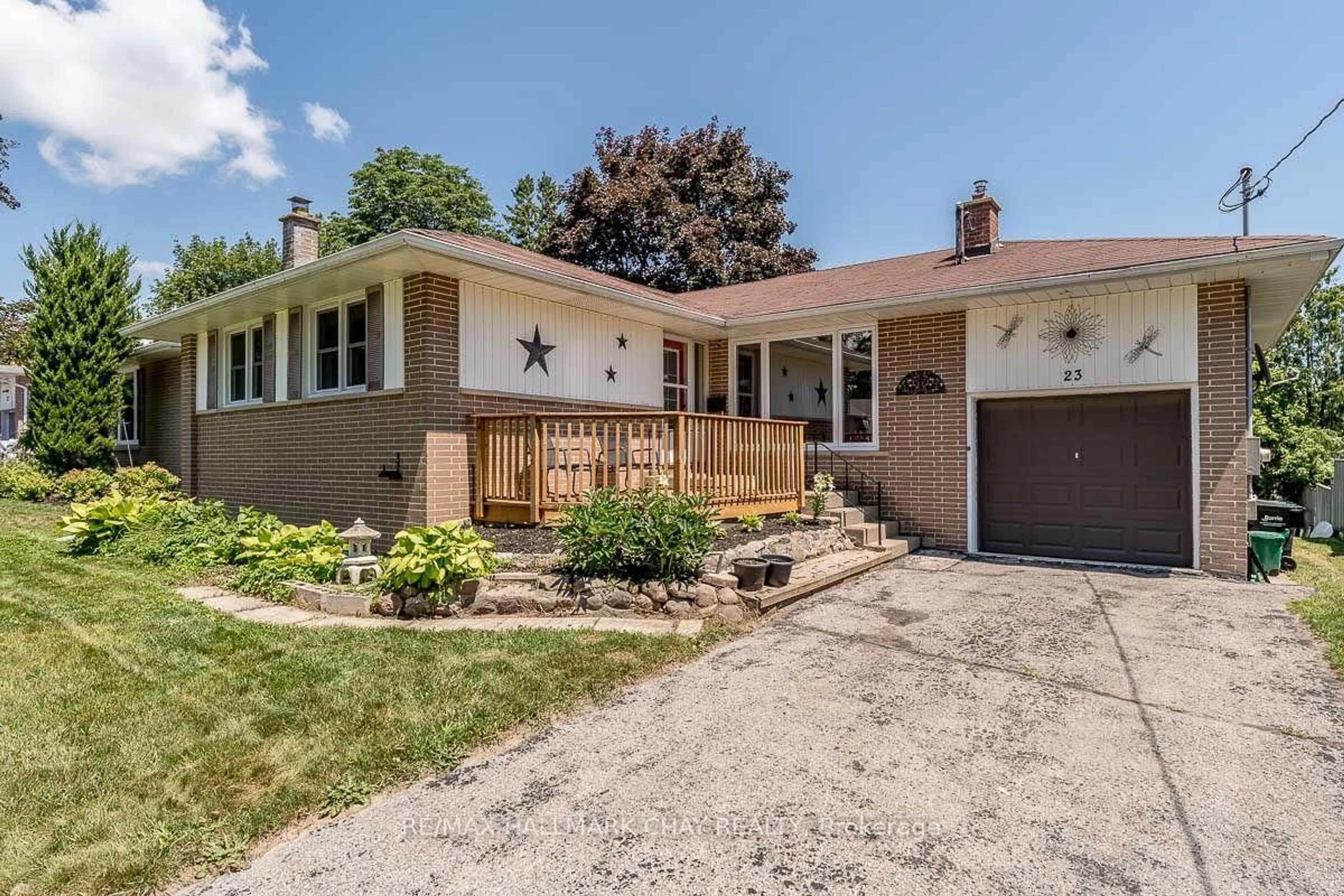 Home with brick exterior material, street for 23 Downsview Dr, Barrie Ontario L4M 4P7