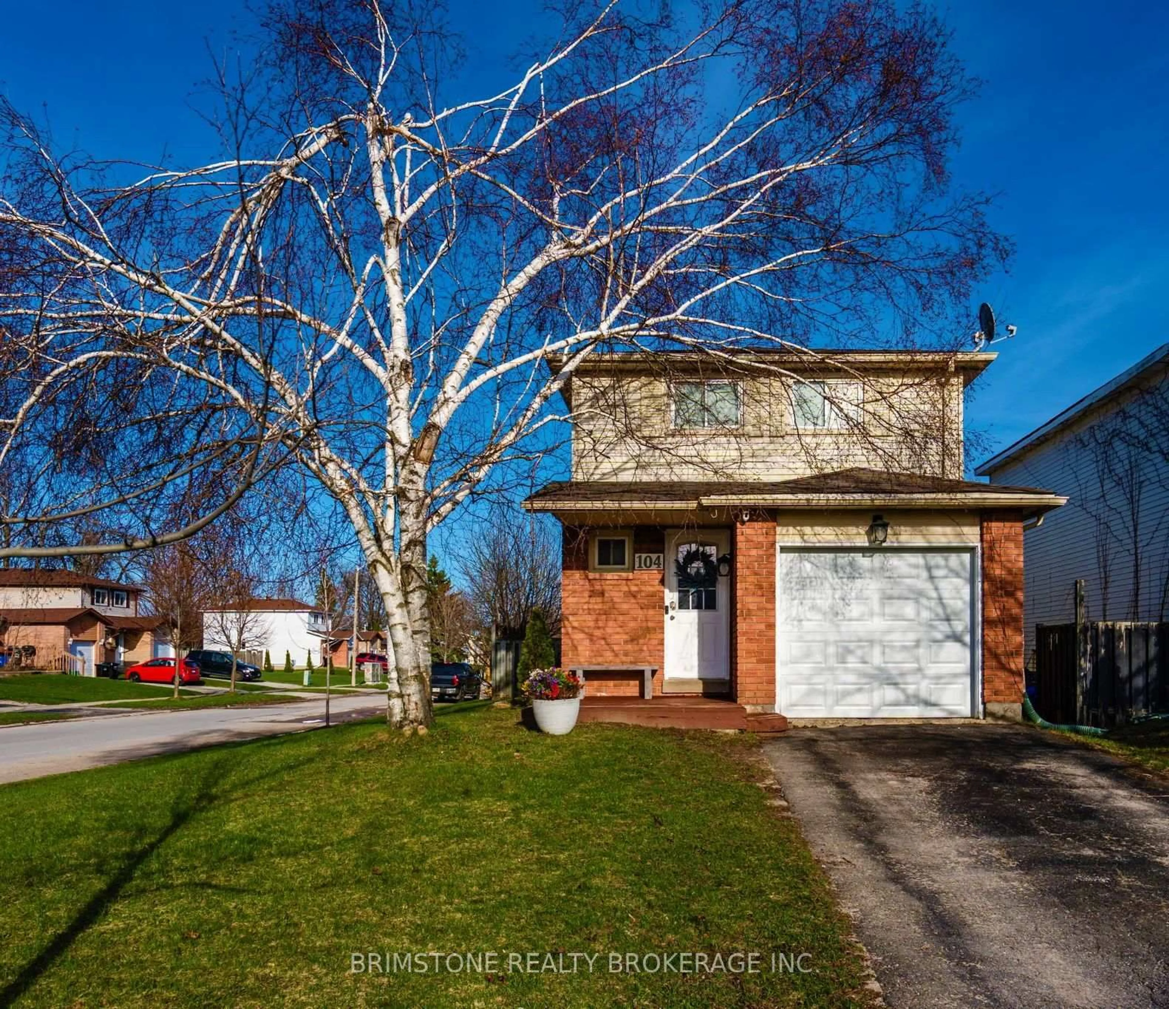 Home with brick exterior material, street for 104 Hickling Tr, Barrie Ontario L4M 5T4