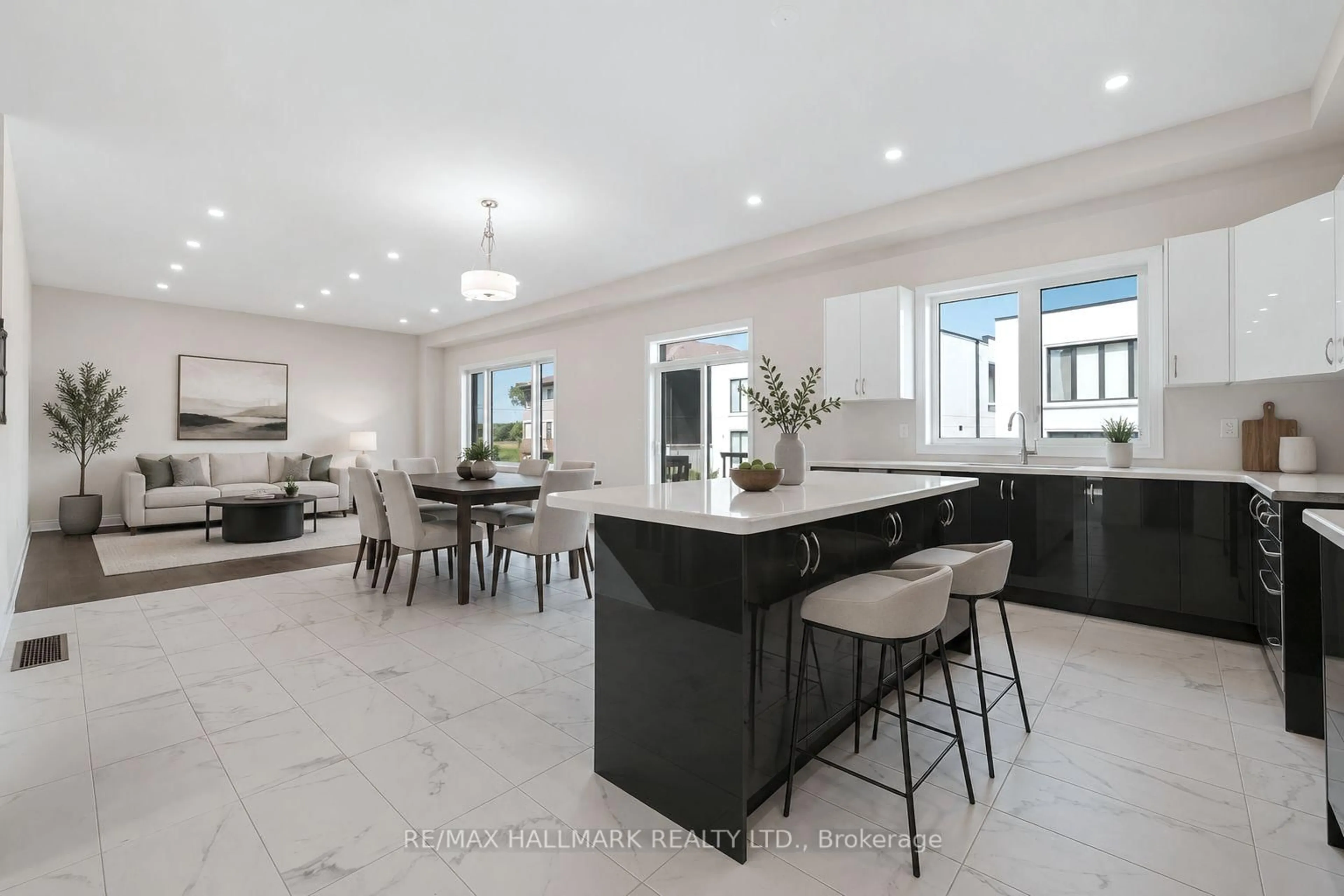 Open concept kitchen, ceramic/tile floor for 3769 Sunbank Cres, Severn Ontario L3V 8N2
