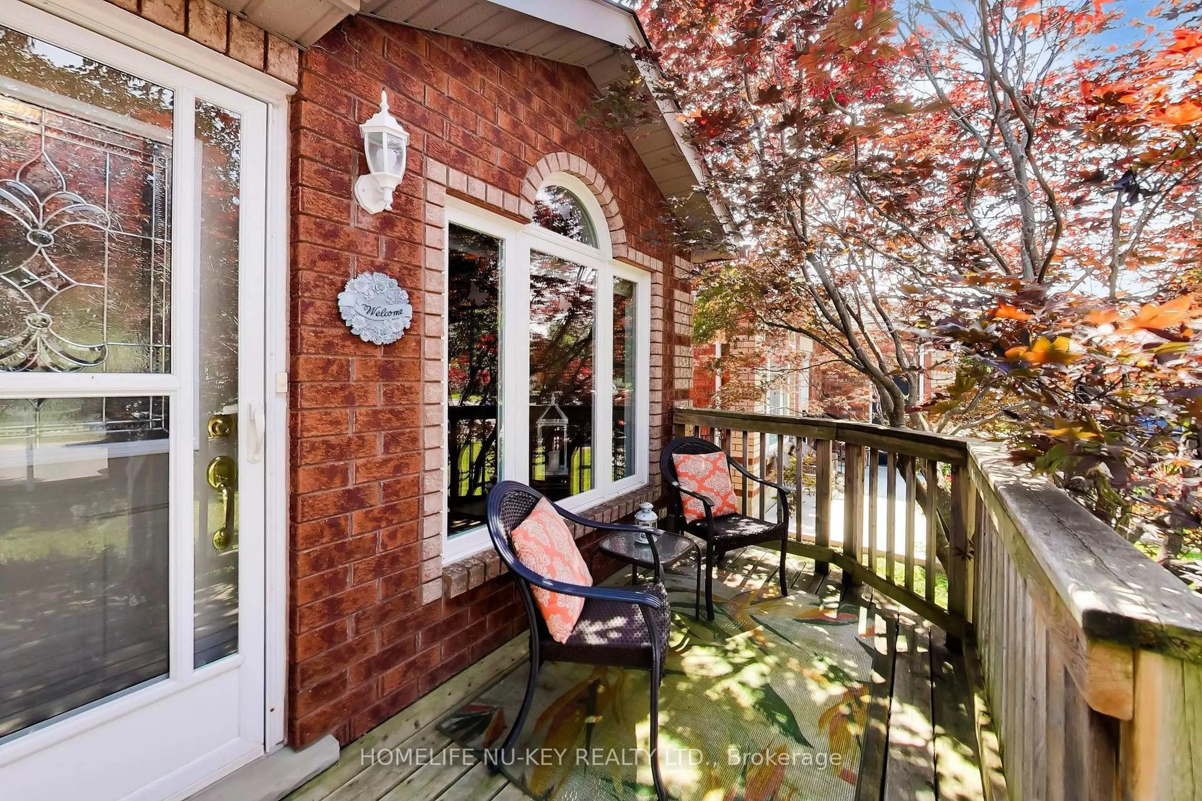 Patio, street for 9 Monique Cres, Barrie Ontario L4M 6Z3