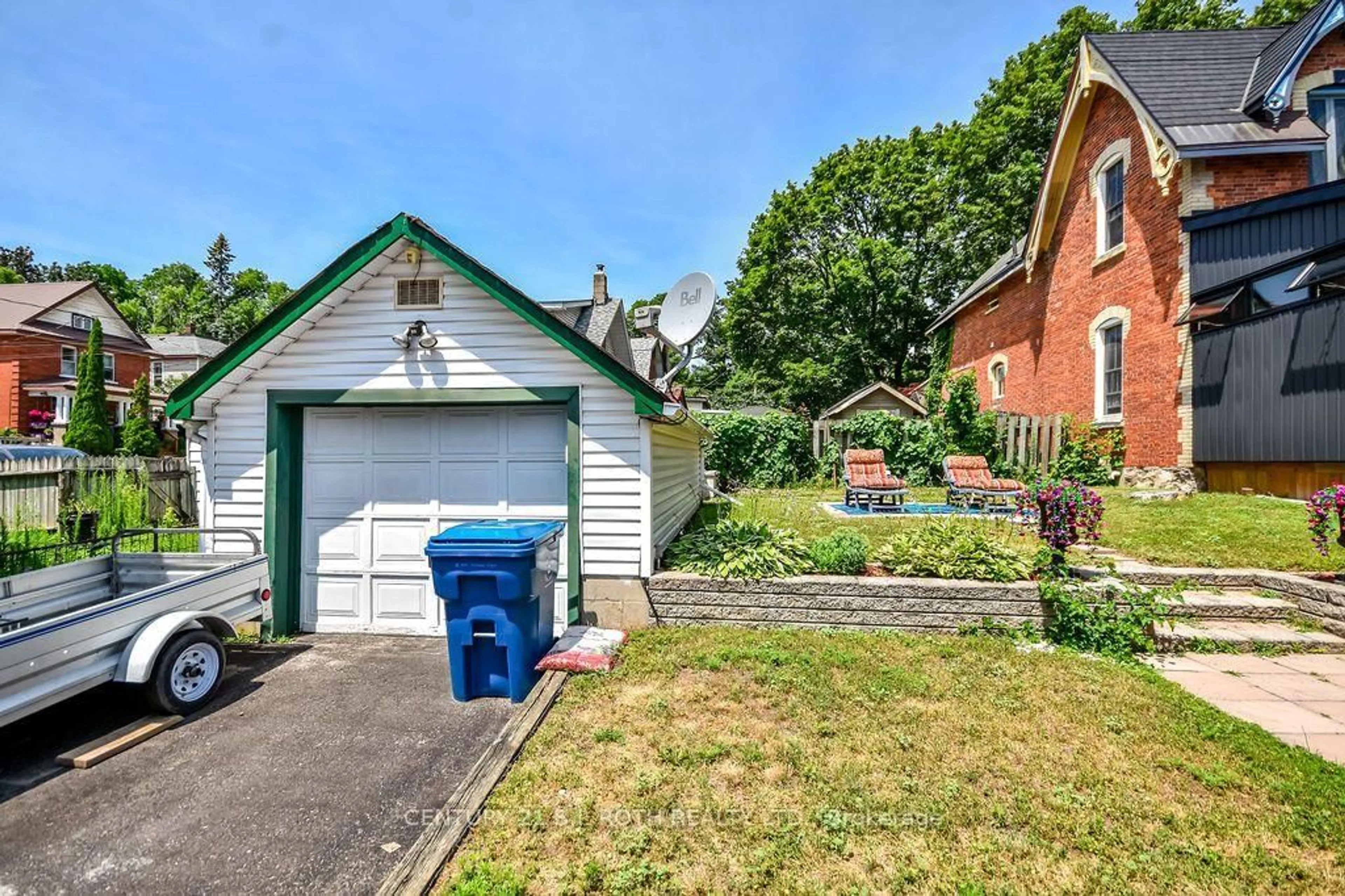 Unknown for 124 MARY St, Orillia Ontario L3V 3E2