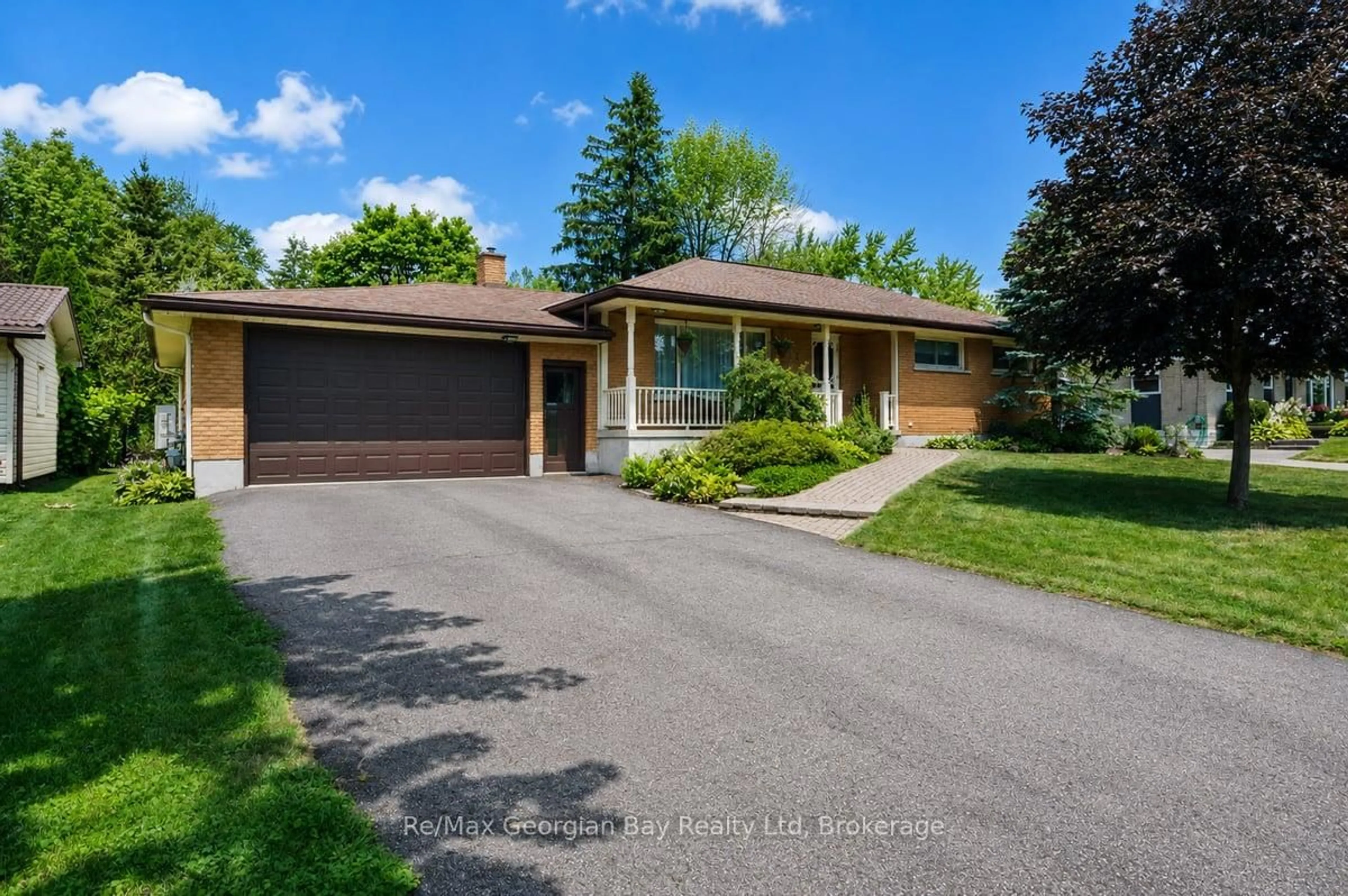 Unknown for 52 Gray St, Severn Ontario L0K 1E0