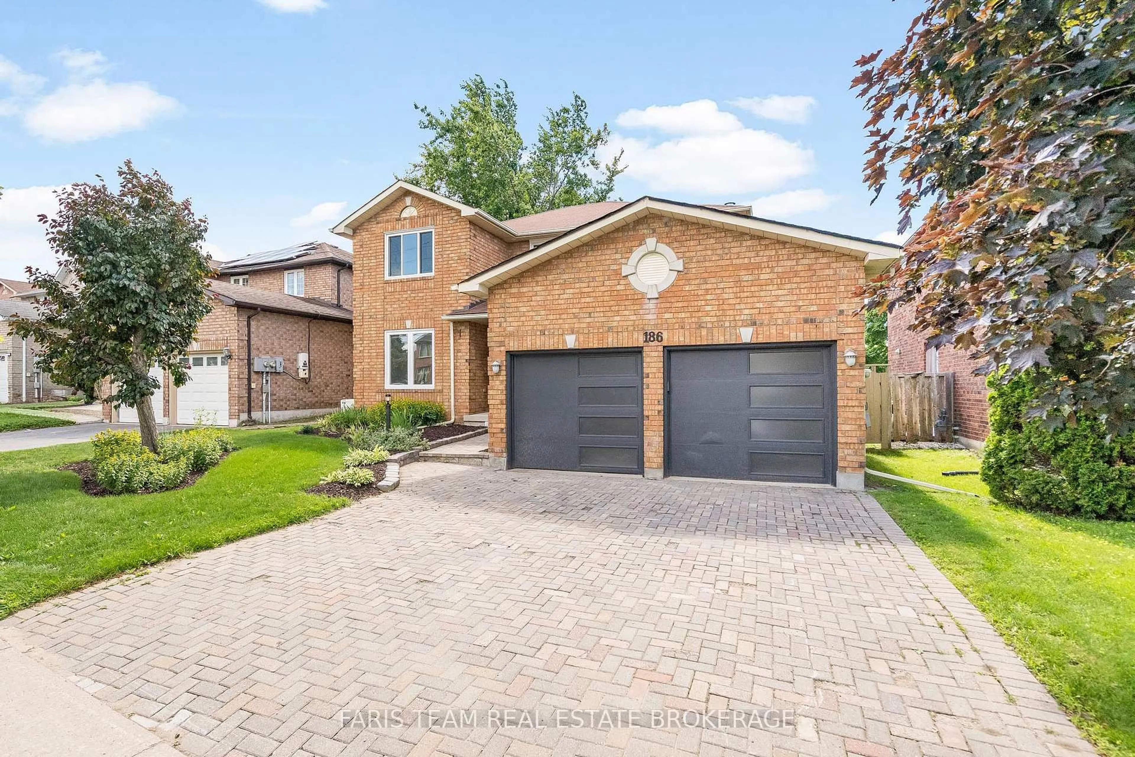 Home with brick exterior material, street for 186 Ferndale Dr, Barrie Ontario L4N 8A1