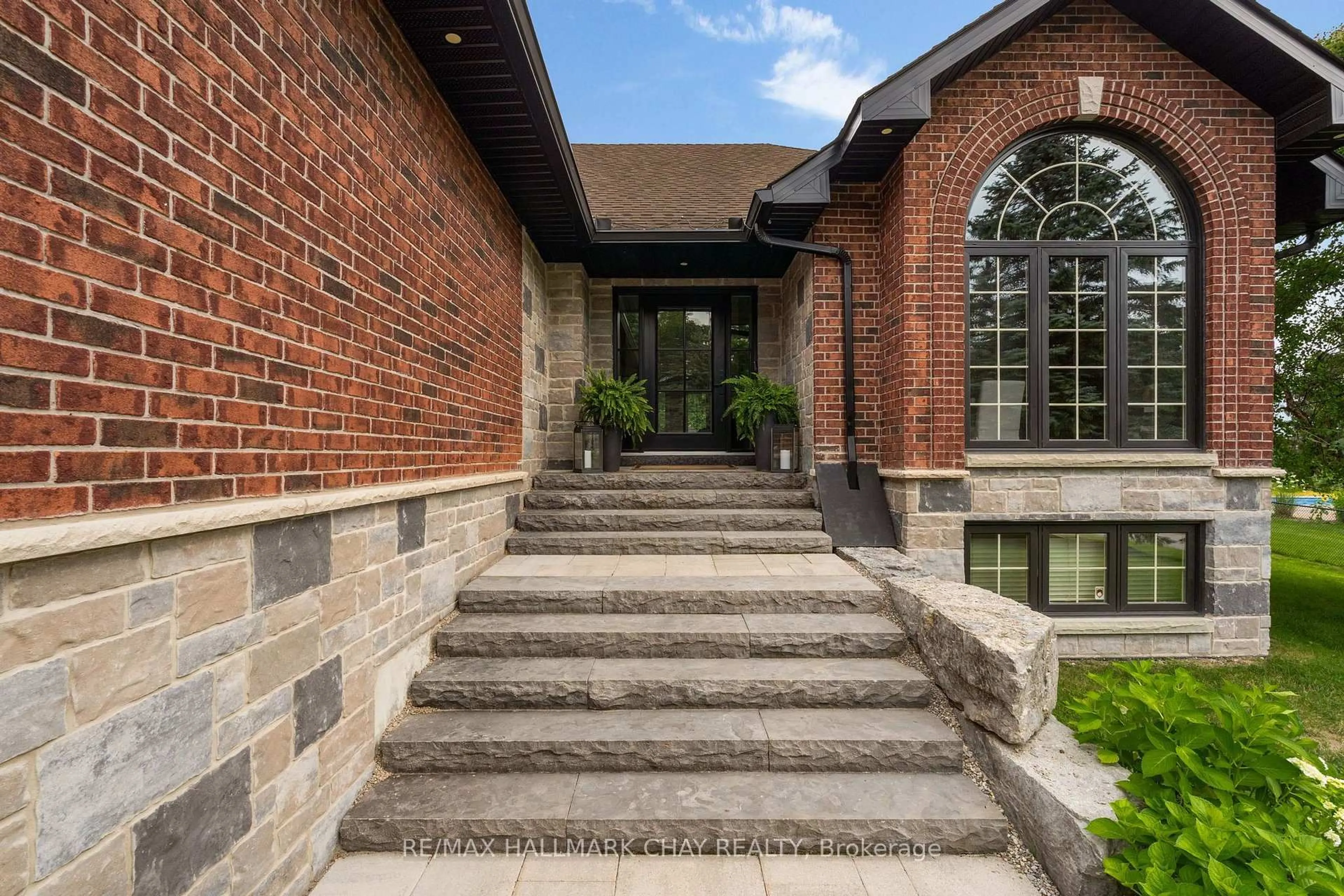 Home with brick exterior material, unknown for 32 Forest Hill Dr, Springwater Ontario L0L 1X0