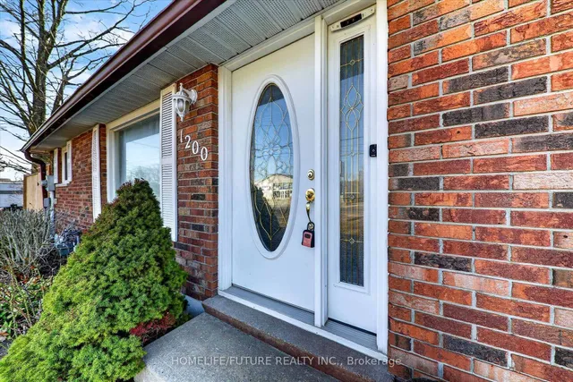 1200 Mosley St, Wasaga Beach 5