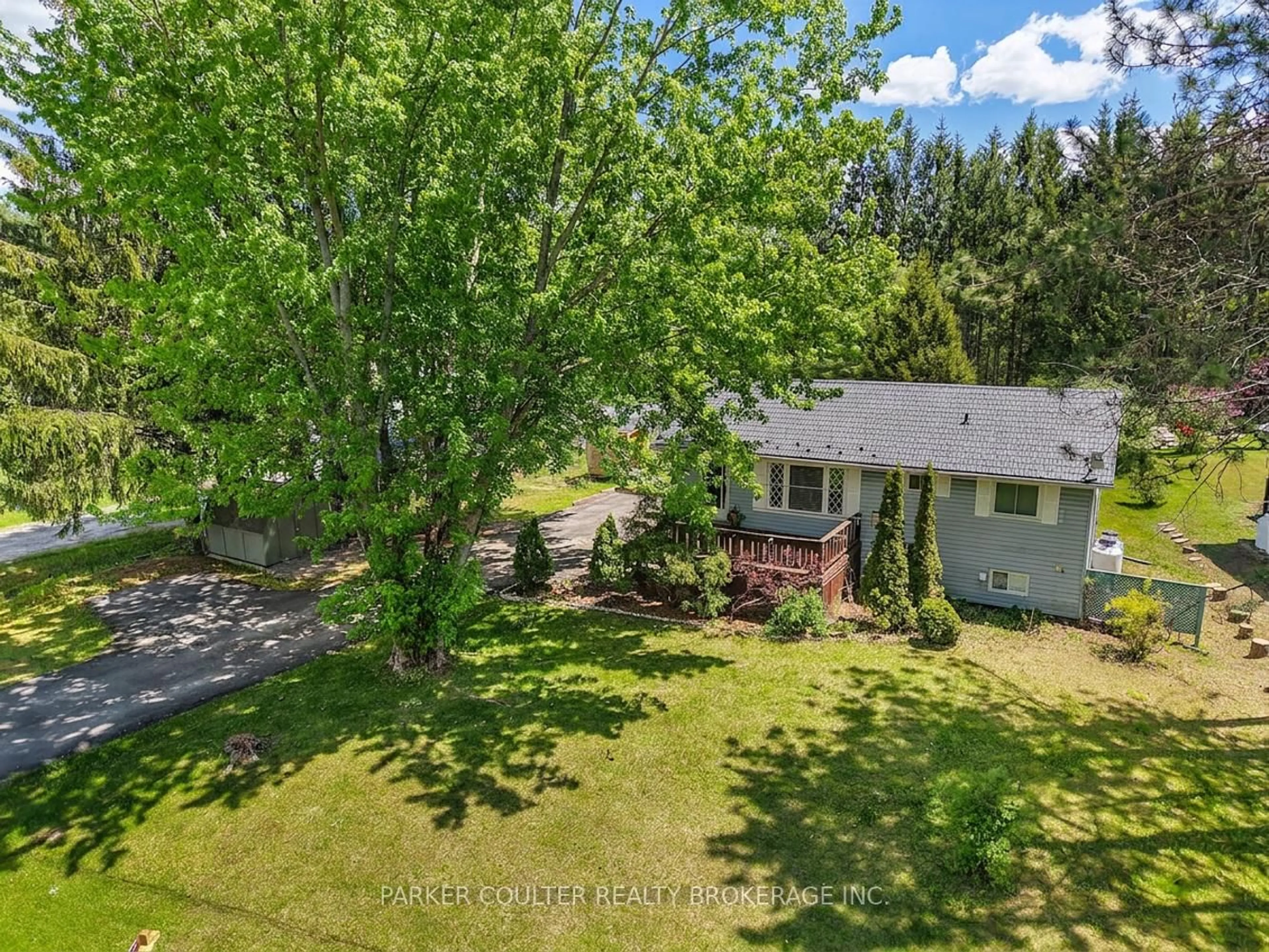 A pic from outside/outdoor area/front of a property/back of a property/a pic from drone, forest/trees view for 8020 Park Lane Cres, Severn Ontario L0K 2B0