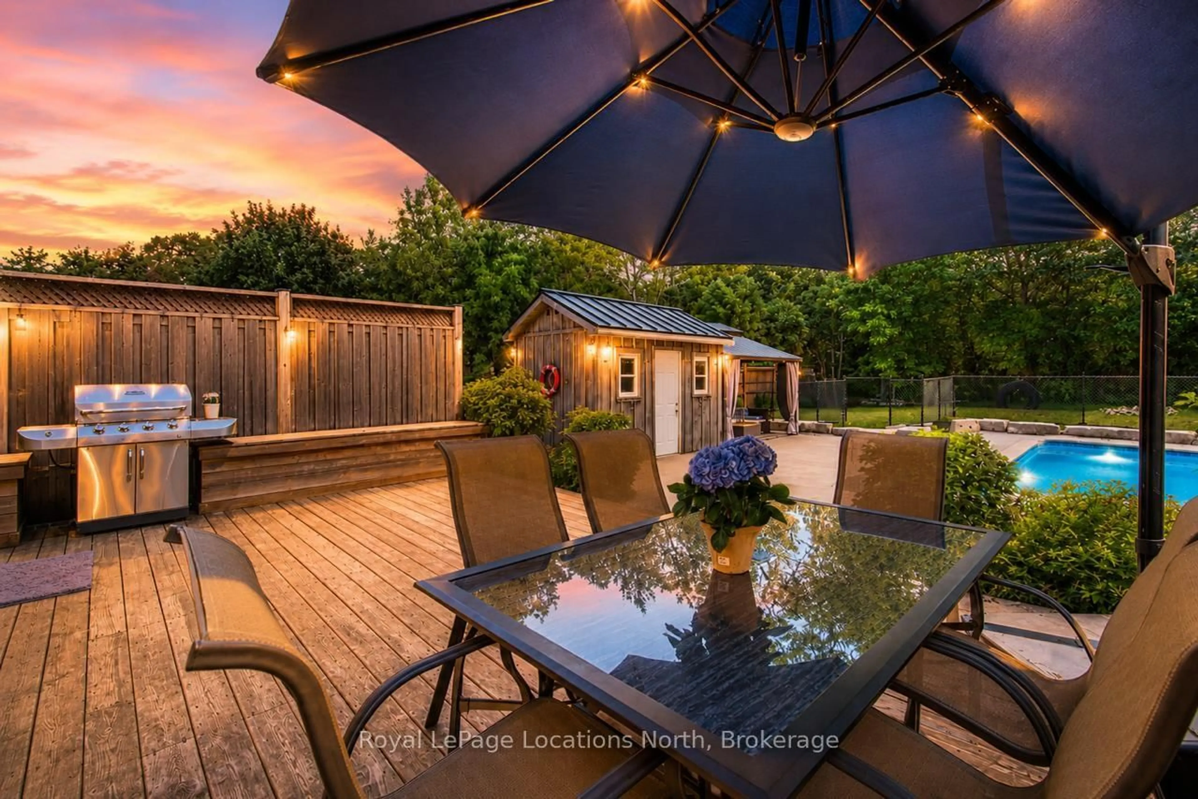Patio, street for 67 Wesley Ave, Wasaga Beach Ontario L9Z 0B9