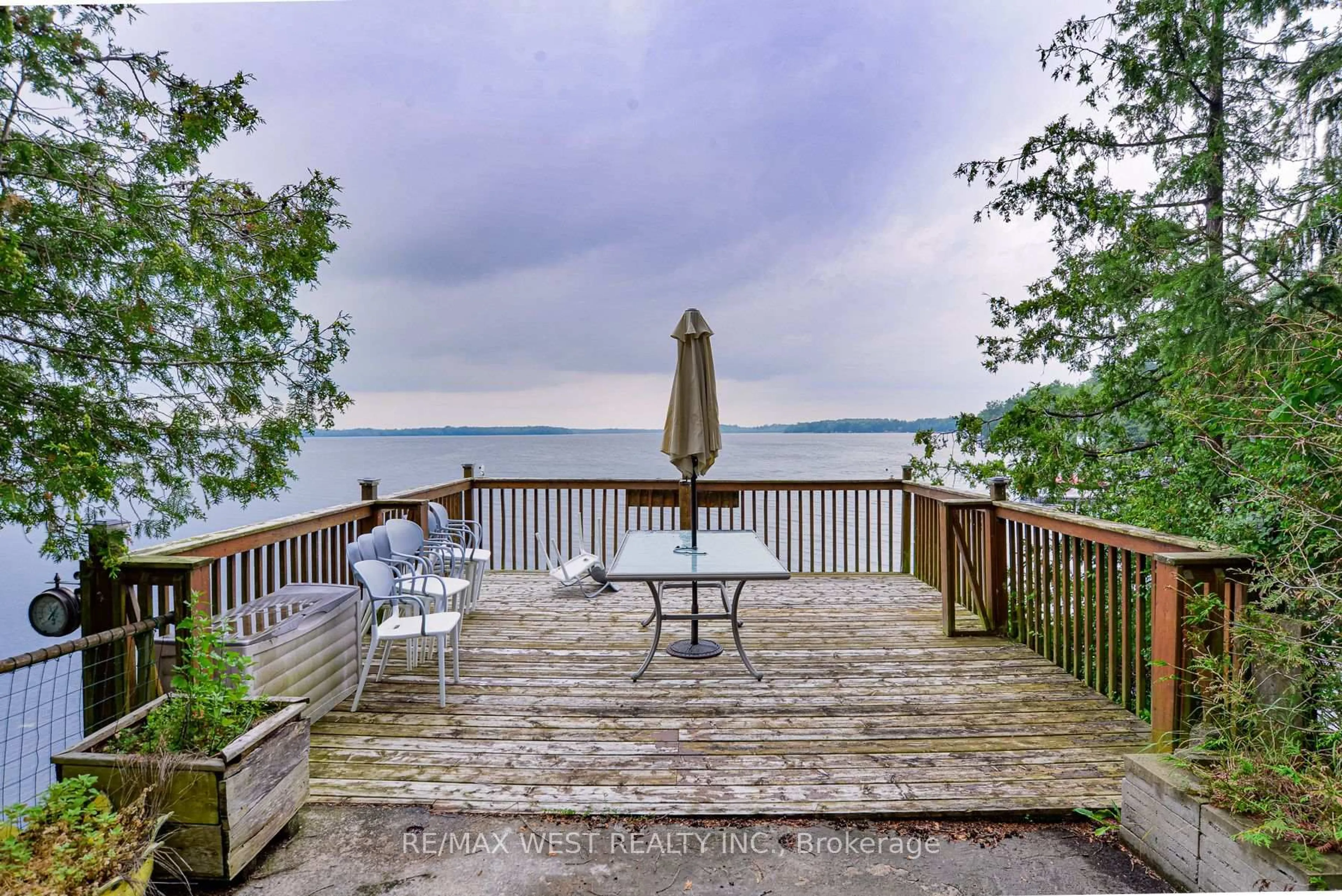Patio, water/lake/river/ocean view for 1072 Sylvan Glen Dr, Ramara Ontario L0K 1B0
