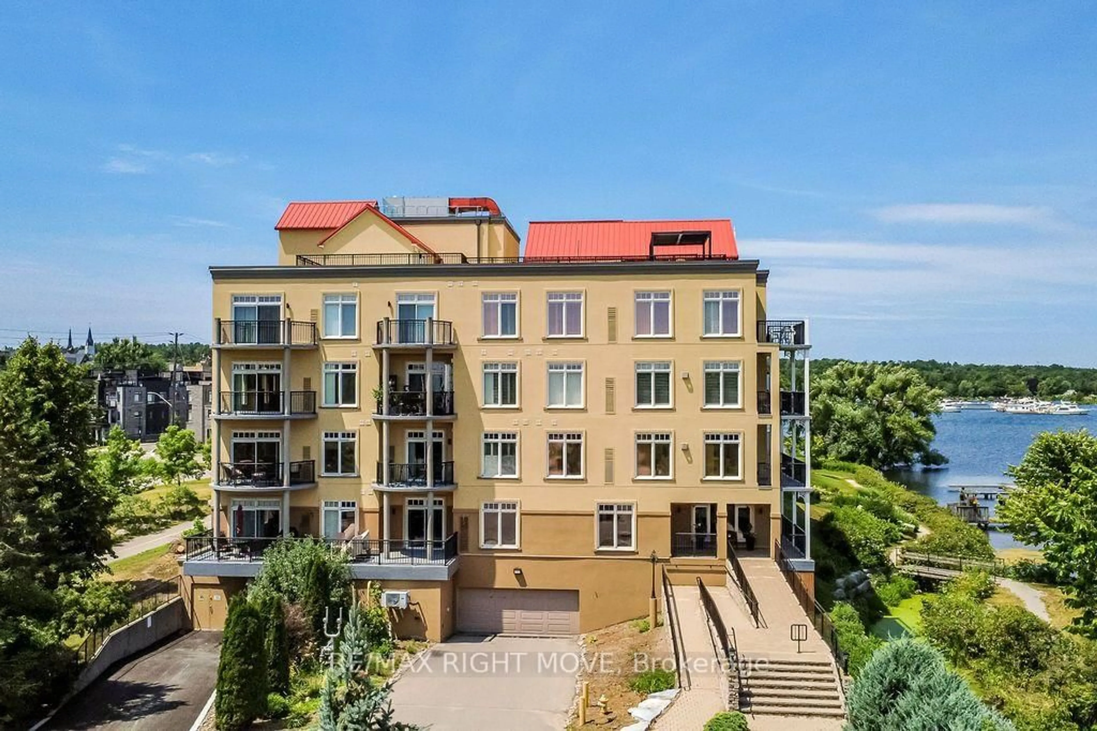 A pic from outside/outdoor area/front of a property/back of a property/a pic from drone, city buildings view from balcony for 140 Cedar Island Rd #102, Orillia Ontario L3V 1T1