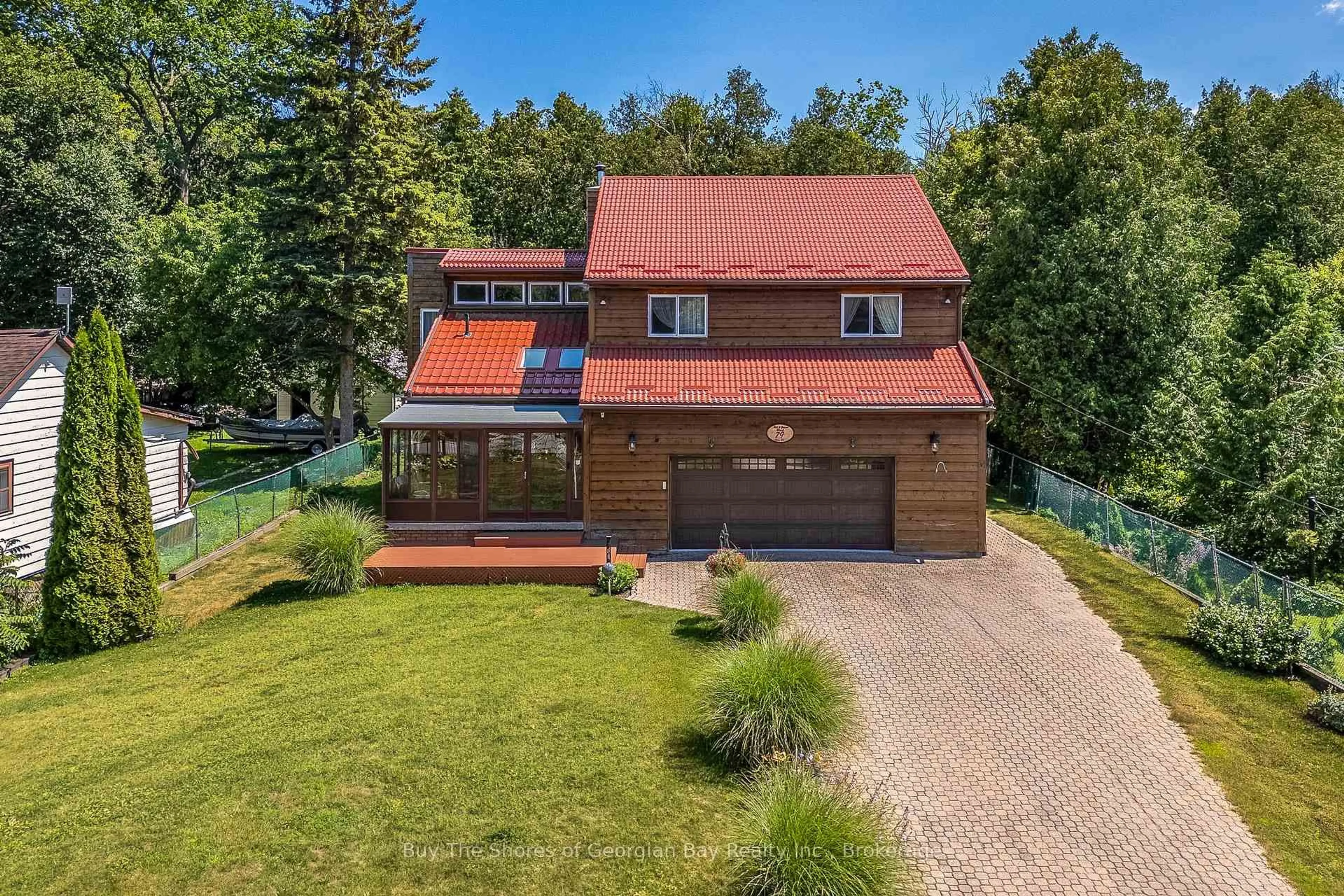A pic from outside/outdoor area/front of a property/back of a property/a pic from drone, unknown for 79 King Rd, Tay Ontario L0K 2C0