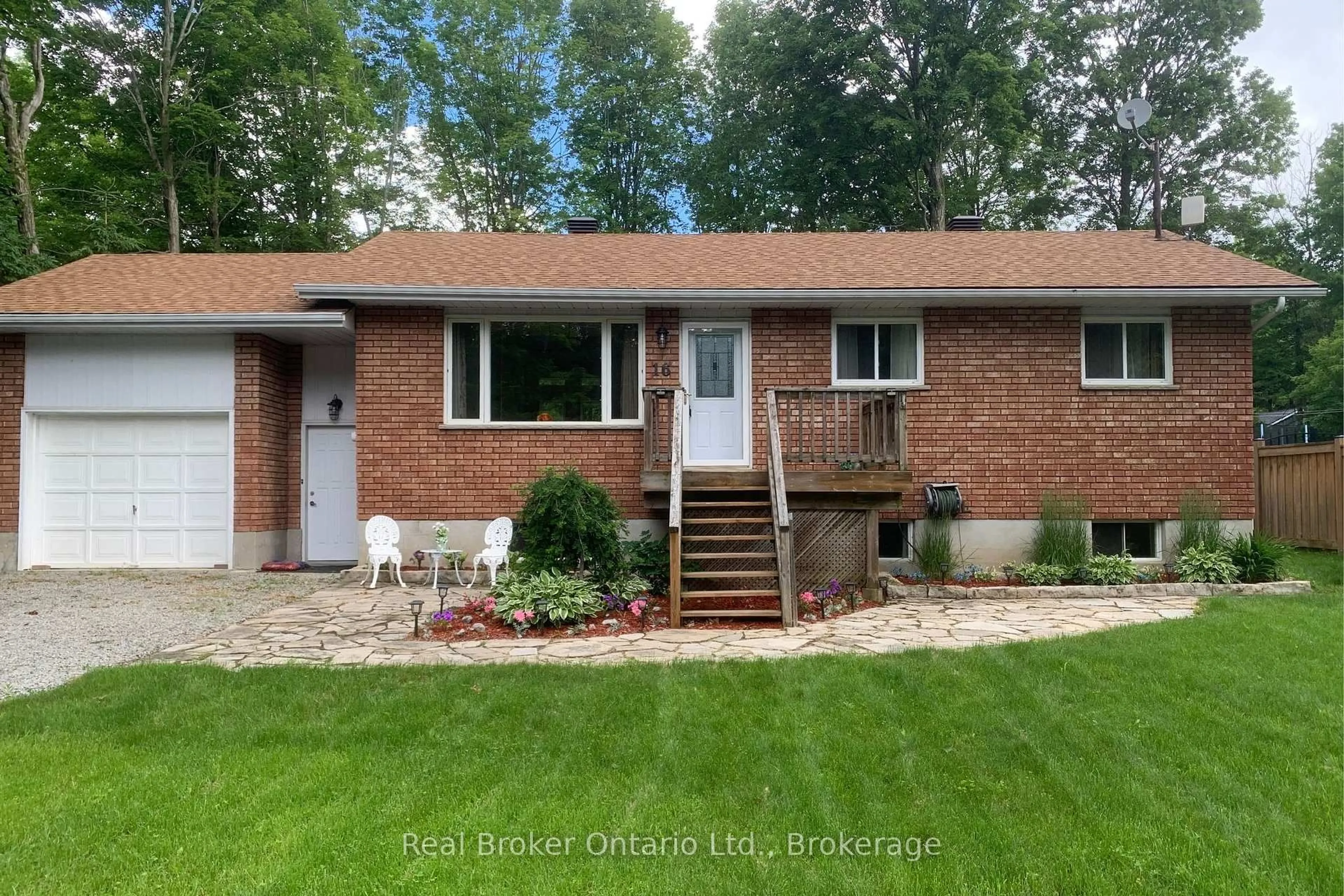 Home with brick exterior material, street for 16 Mundy Ave, Tiny Ontario L9M 0B5
