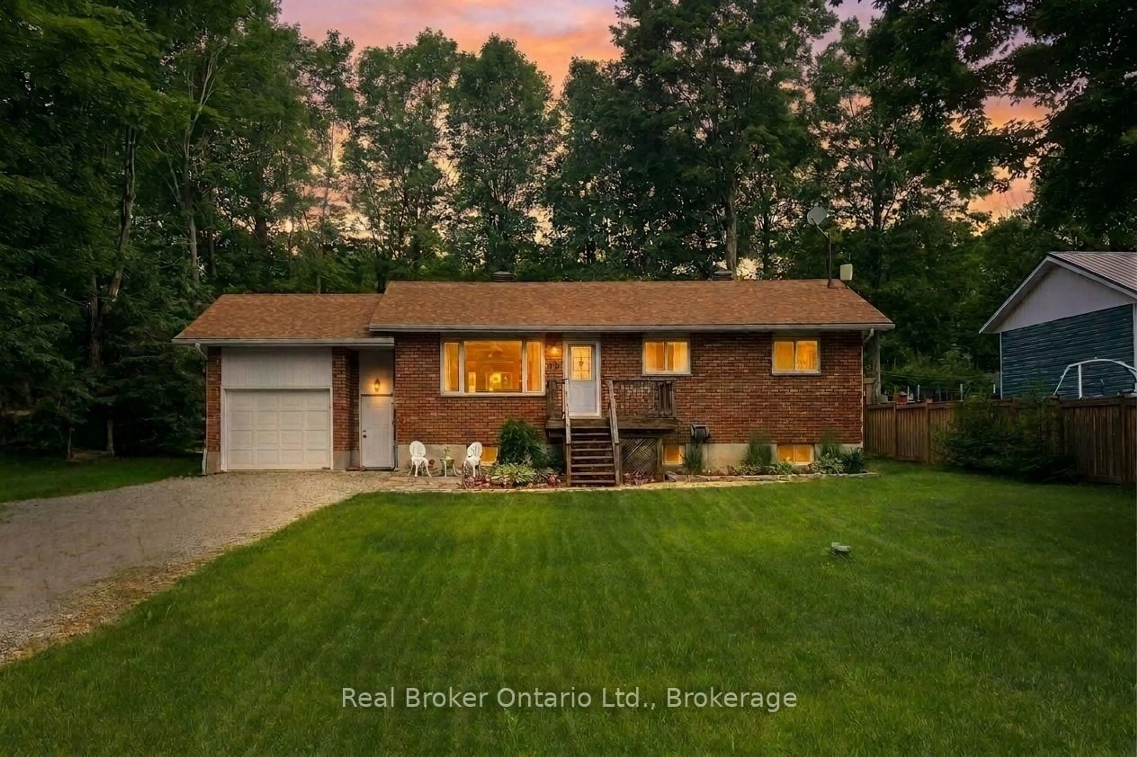 Home with brick exterior material, water/lake/river/ocean view for 16 Mundy Ave, Tiny Ontario L9M 0B5