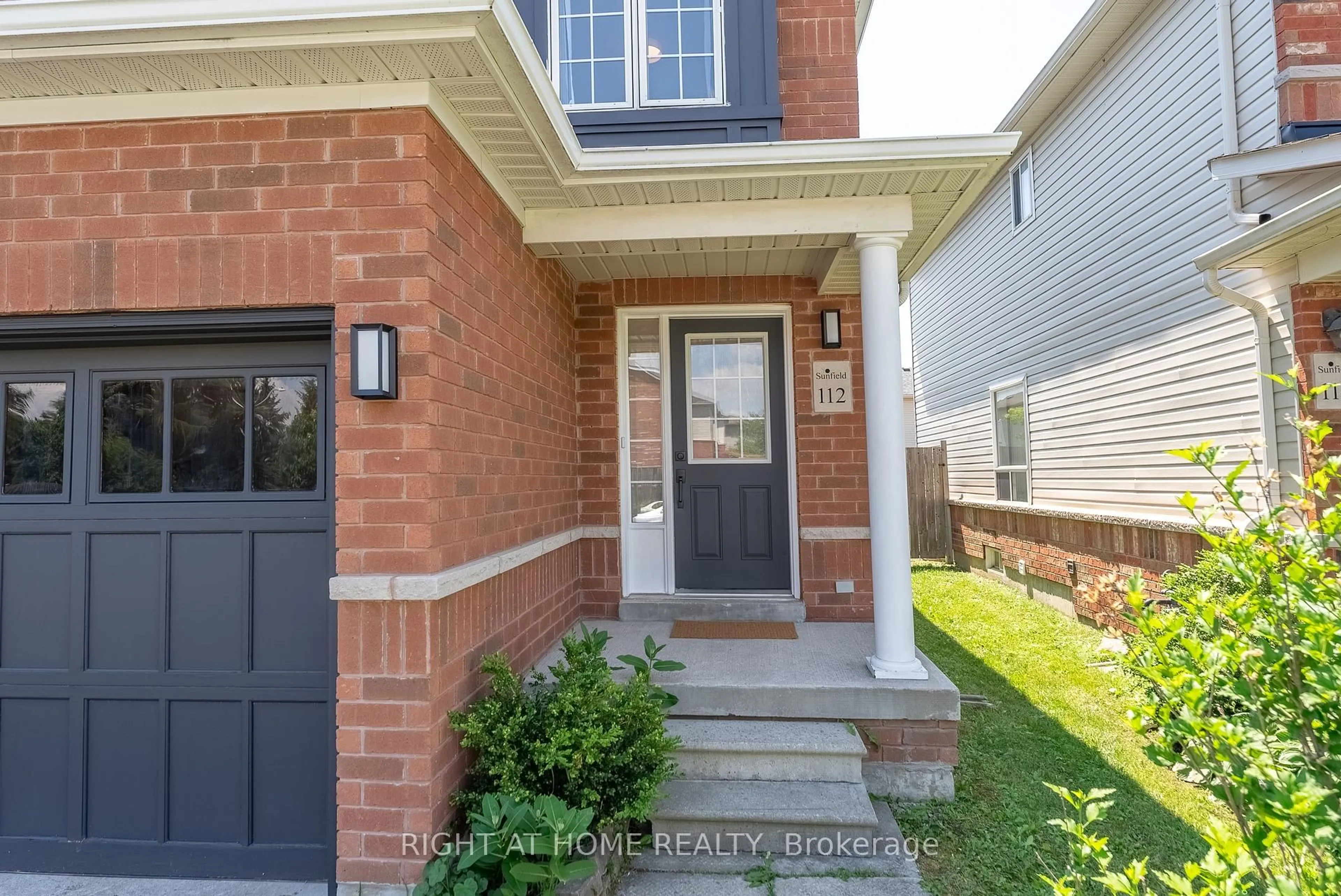 Home with brick exterior material, street for 112 White Cres, Barrie Ontario L4N 6A1