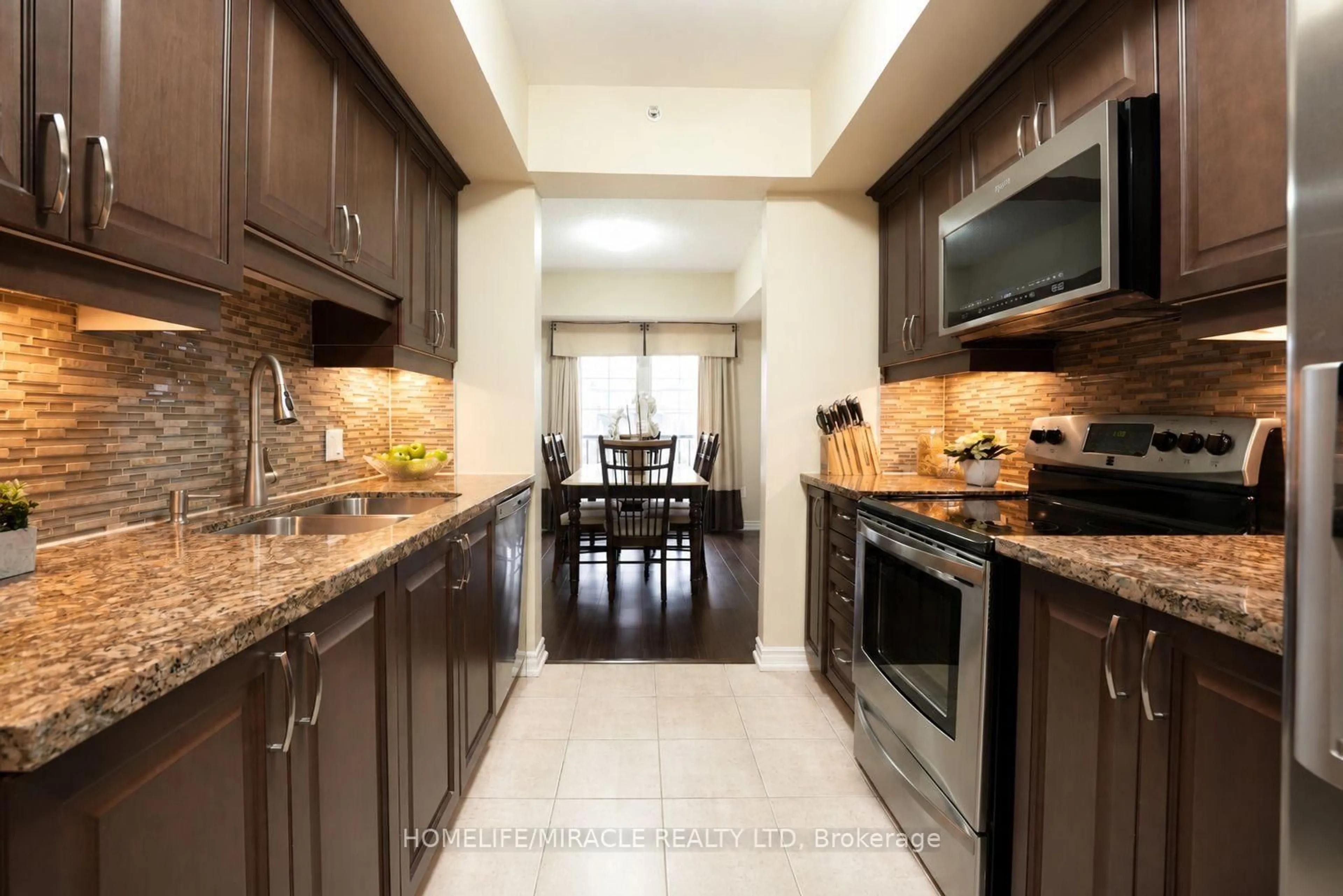 Unknown for 39 Ferndale Dr #312, Barrie Ontario L4N 5T5