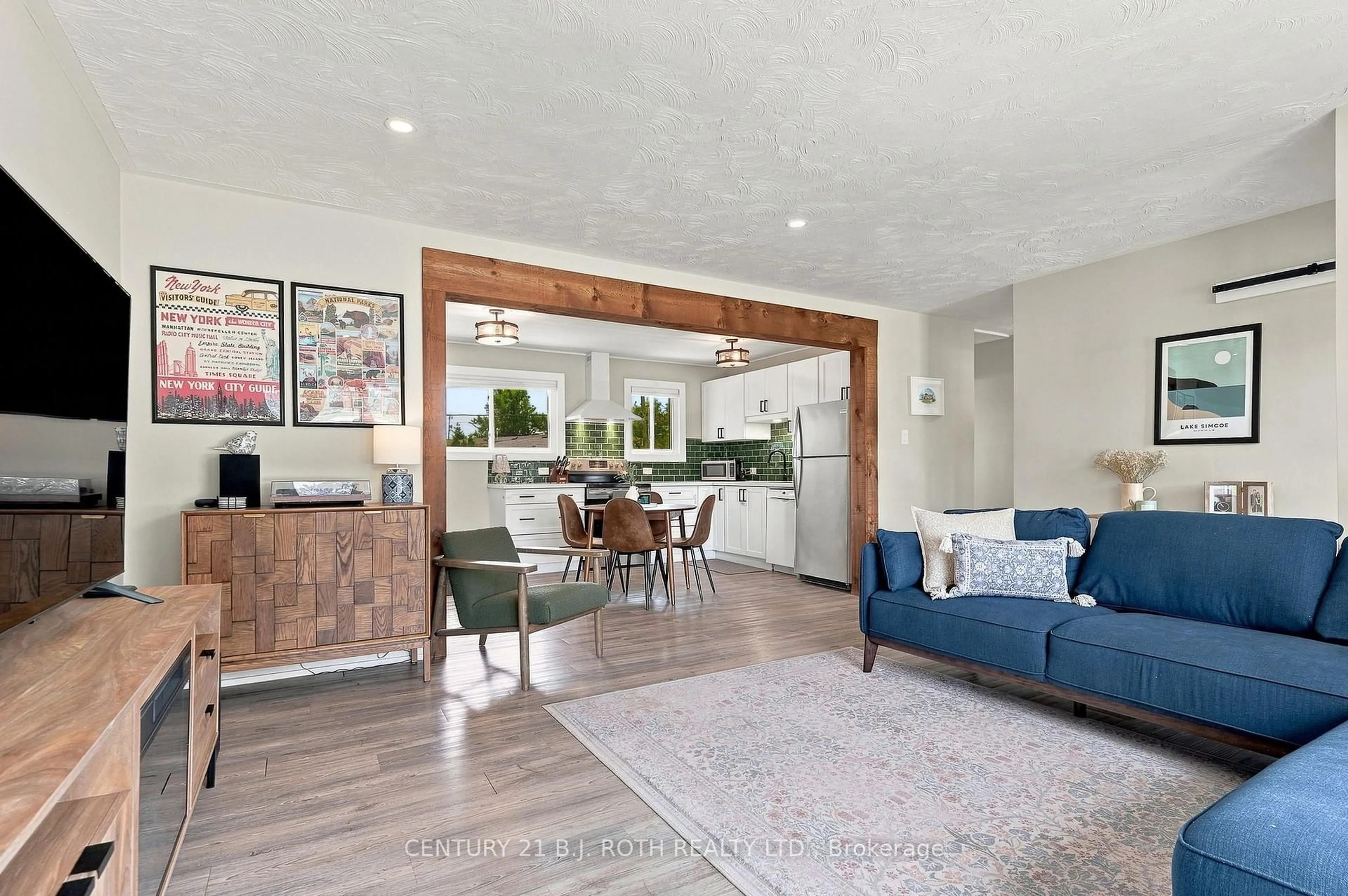 Open concept kitchen, unknown for 12 Bothwell Cres, Barrie Ontario L4M 2S6