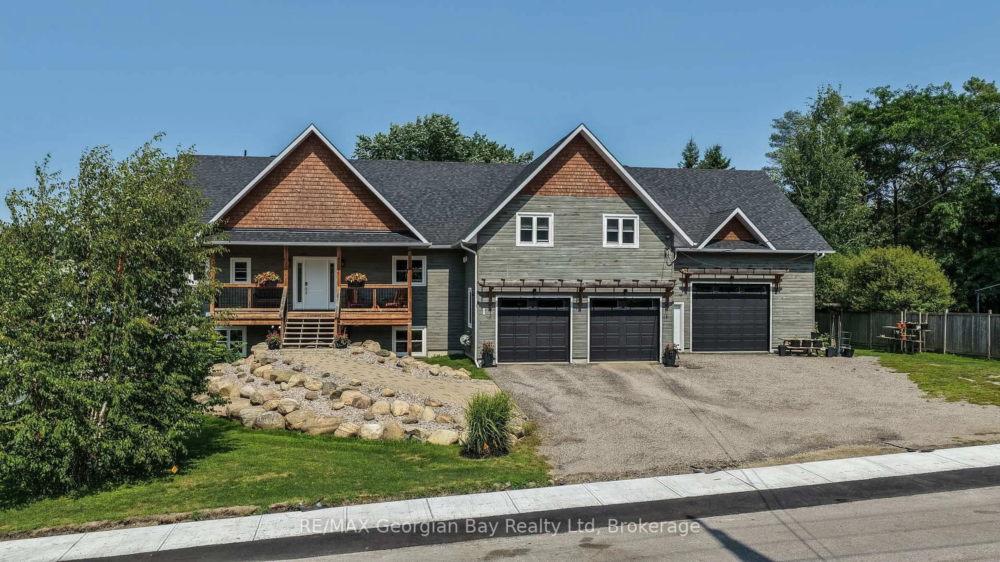 Unknown for 1 Park St, Penetanguishene Ontario L9M 1P8