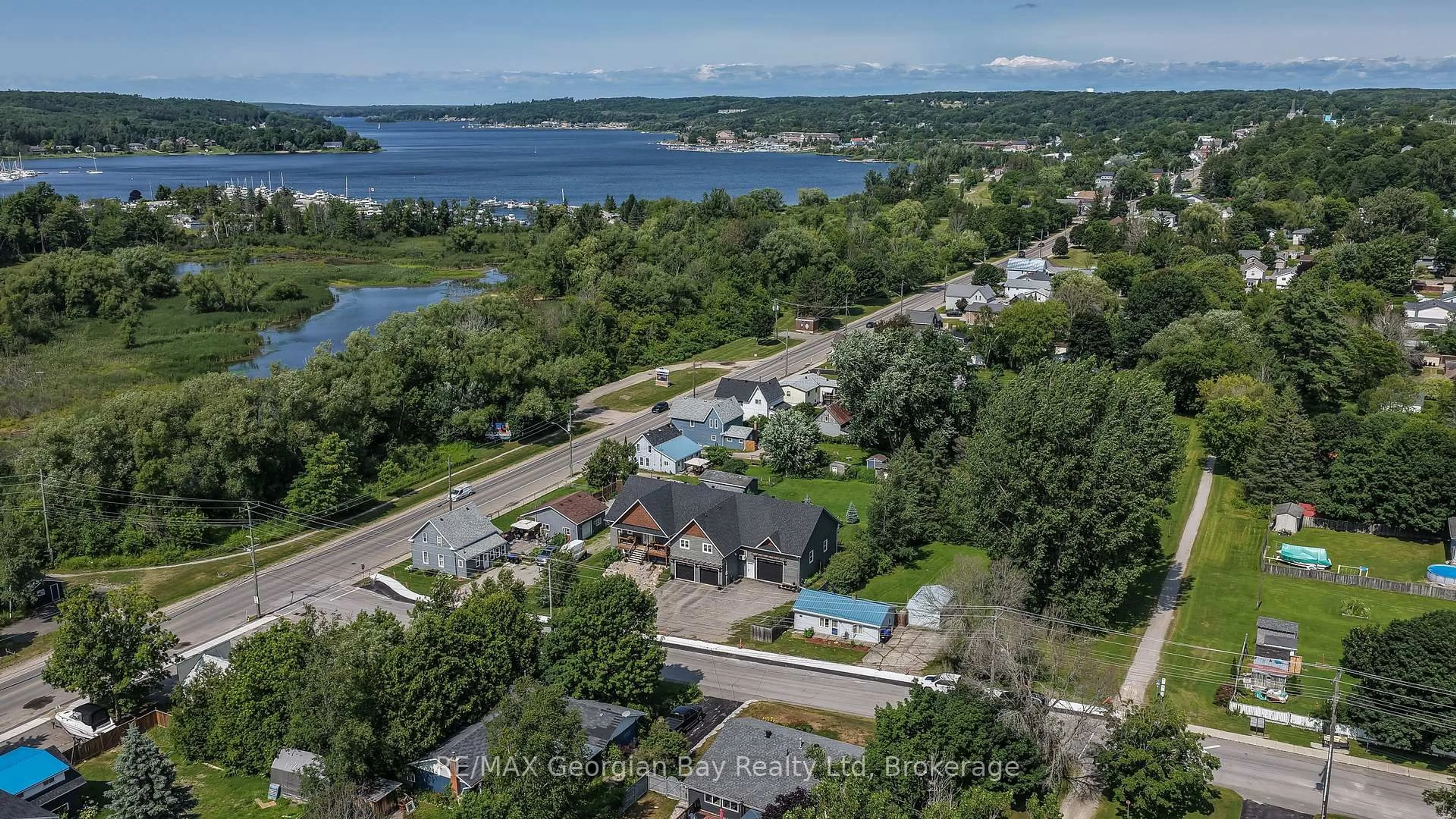 Unknown for 1 Park St, Penetanguishene Ontario L9M 1P8