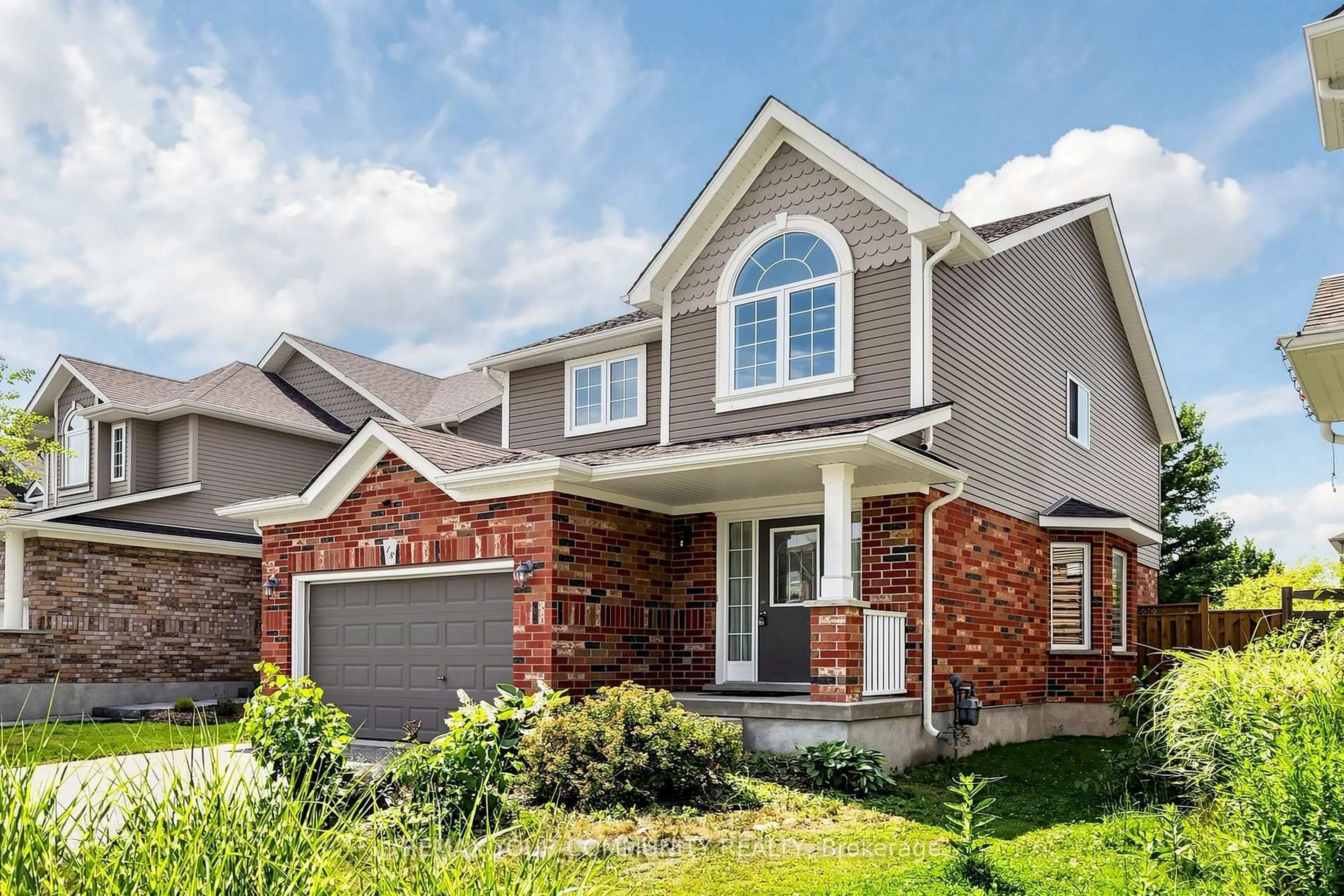 Home with brick exterior material, street for 18 Davis St, Collingwood Ontario L9Y 0C9