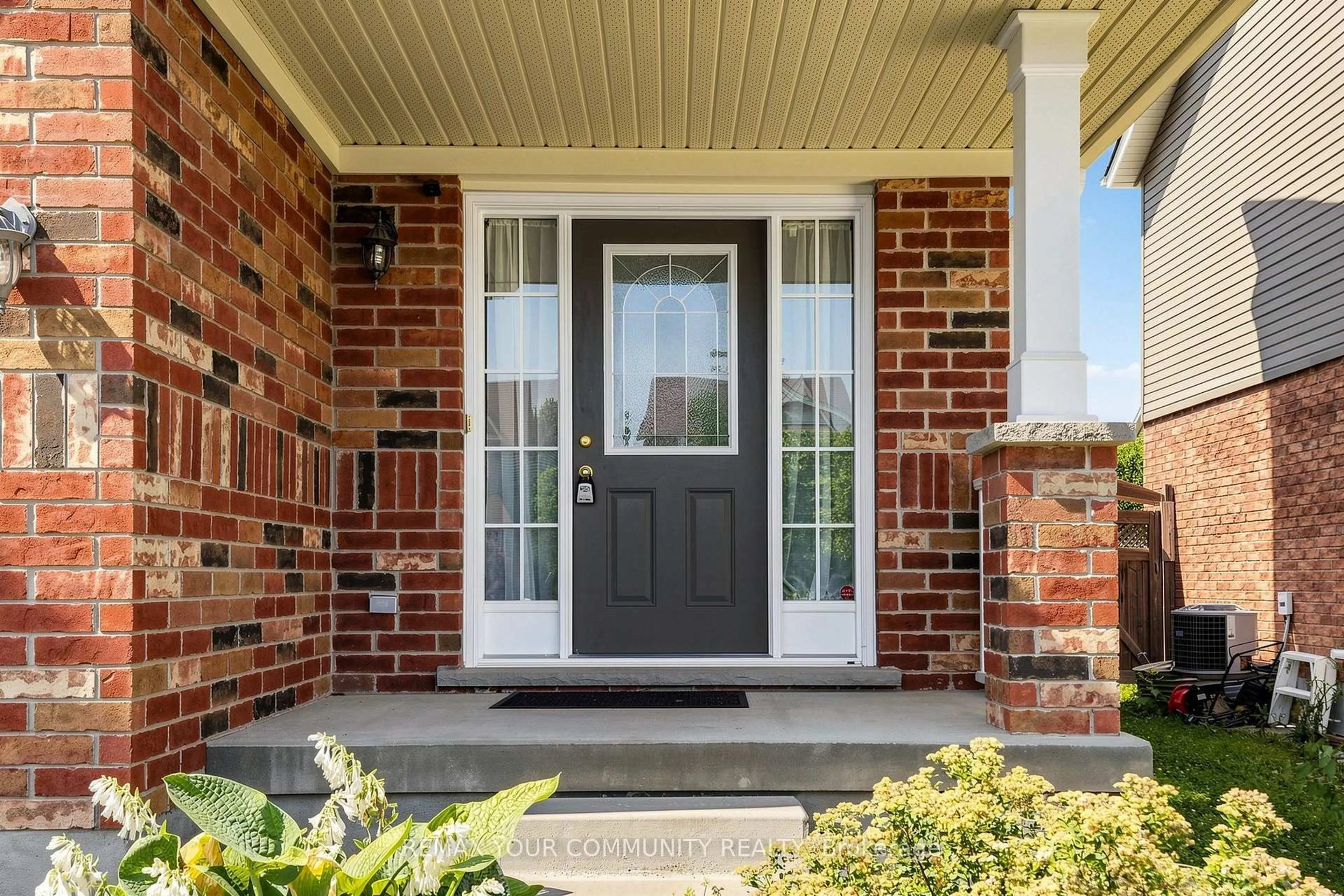 Unknown for 18 Davis St, Collingwood Ontario L9Y 0C9