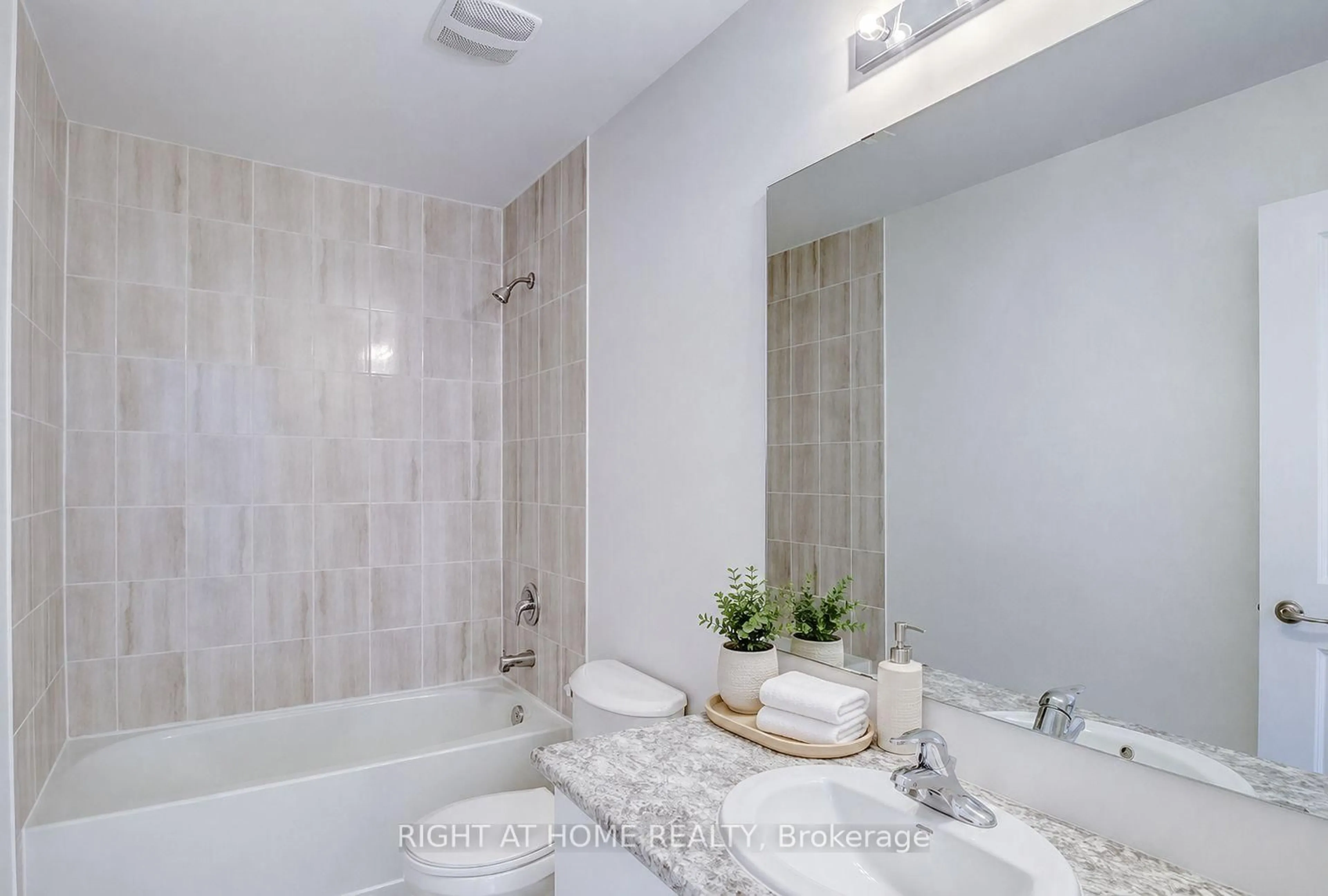 Contemporary bathroom, ceramic/tile floor for 108 Nottingham Rd, Barrie Ontario L9J 0L4