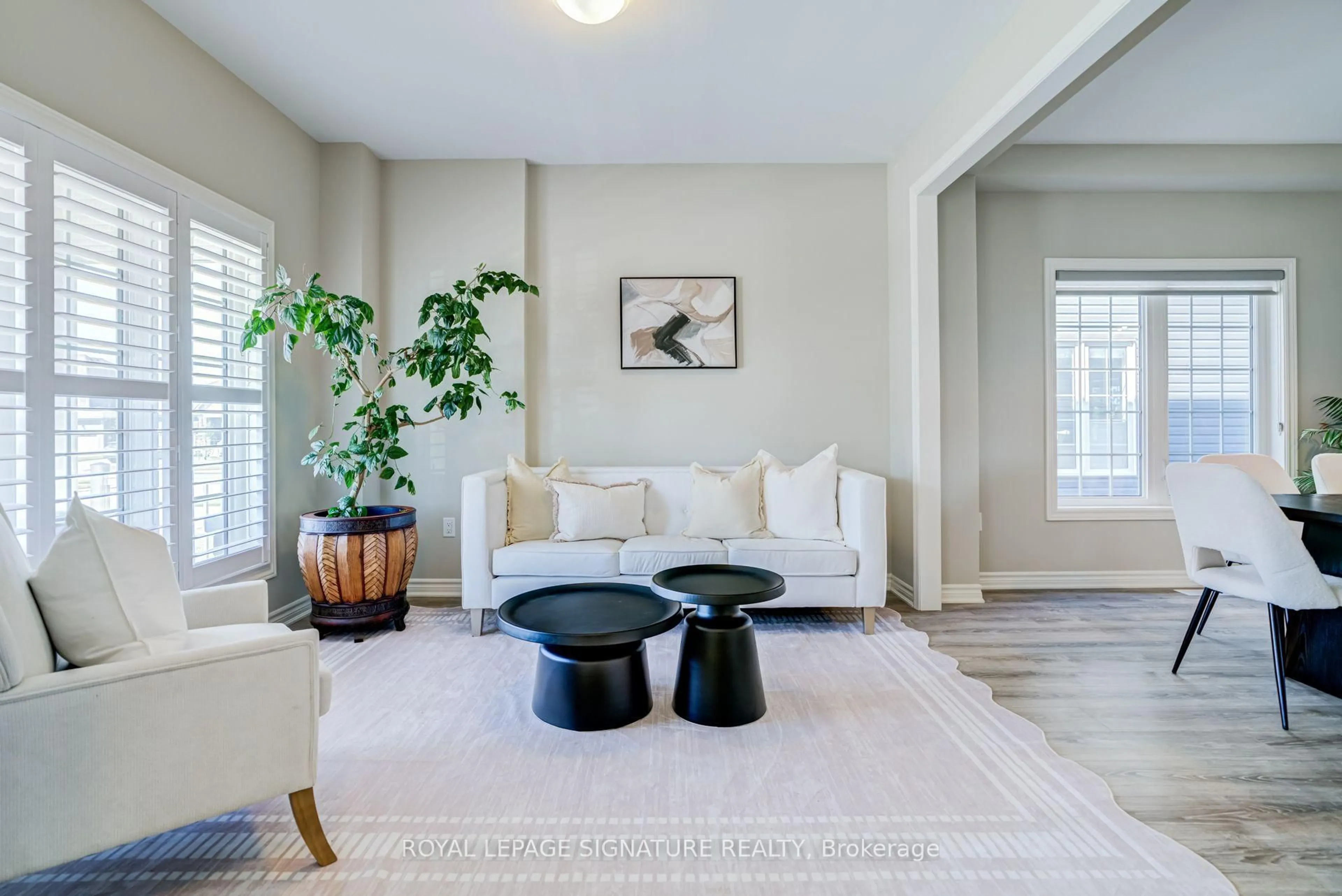 Living room with furniture, ceramic/tile floor for 252 Springfield Cres, Clearview Ontario L0M 1S0