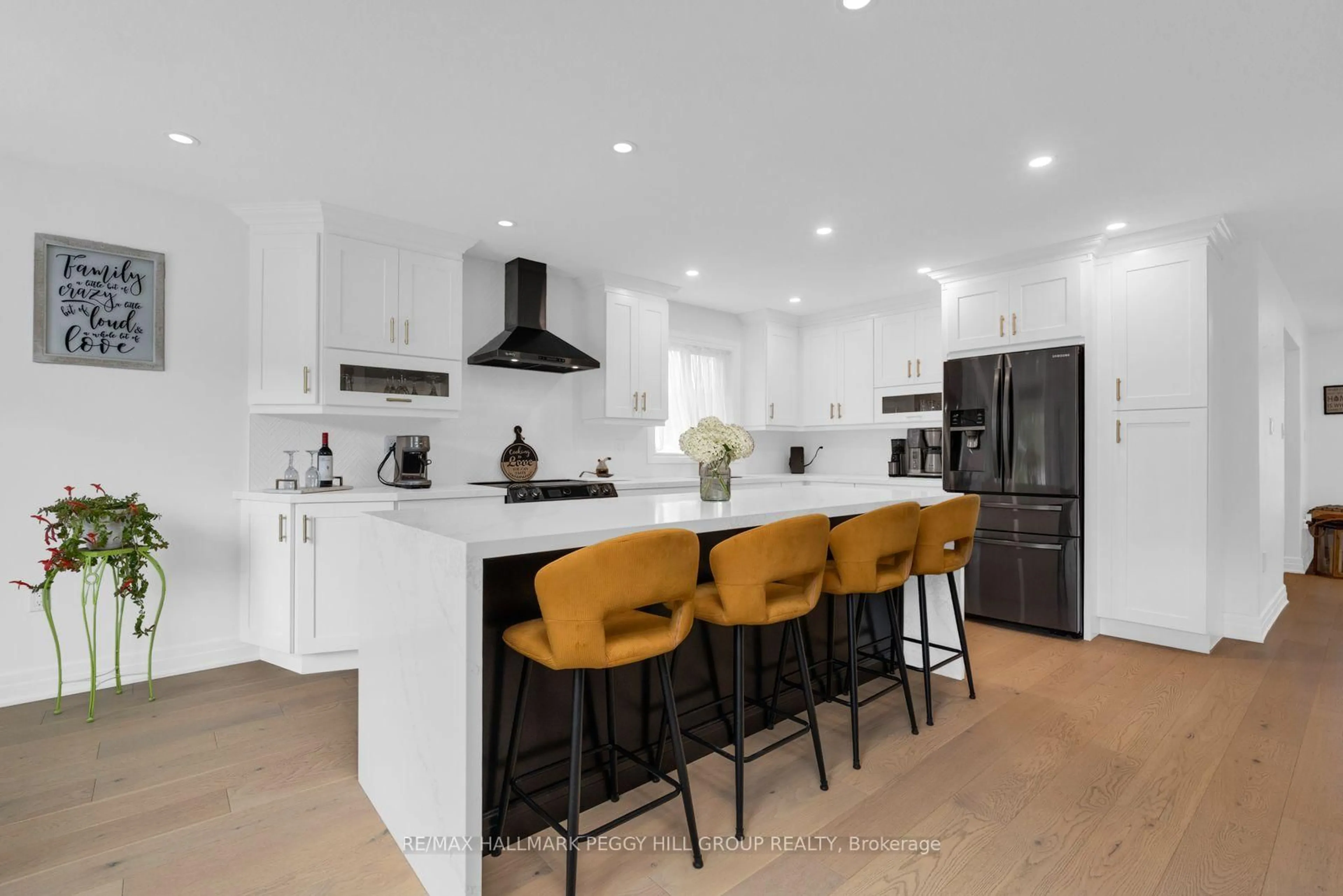 Open concept kitchen, unknown for 173 Cumming Dr, Barrie Ontario L4N 0C8