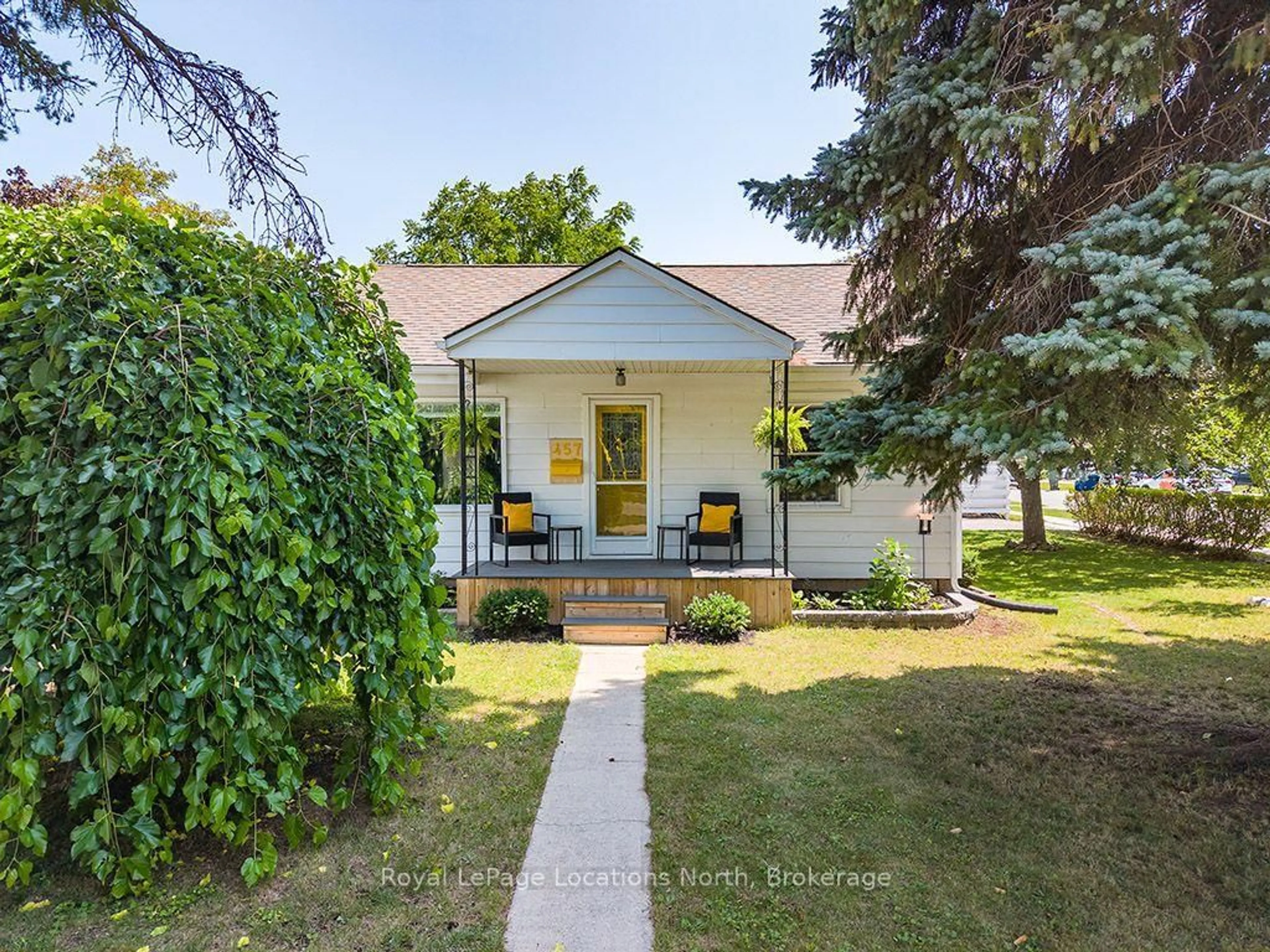 Unknown for 457 Maple St, Collingwood Ontario L9Y 2S1