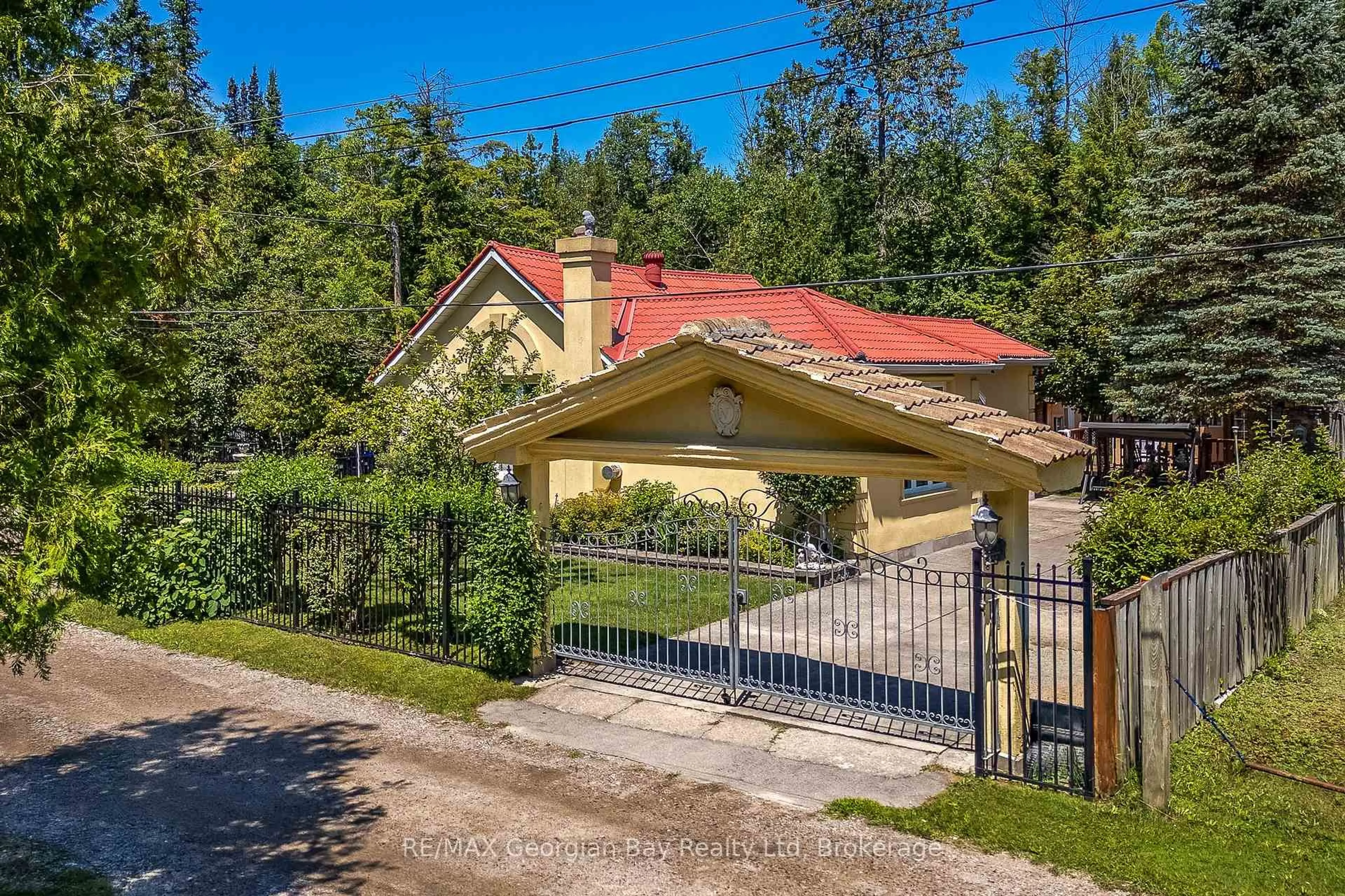 Unknown for 3 Brookside Dr, Tiny Ontario L0L 2J0