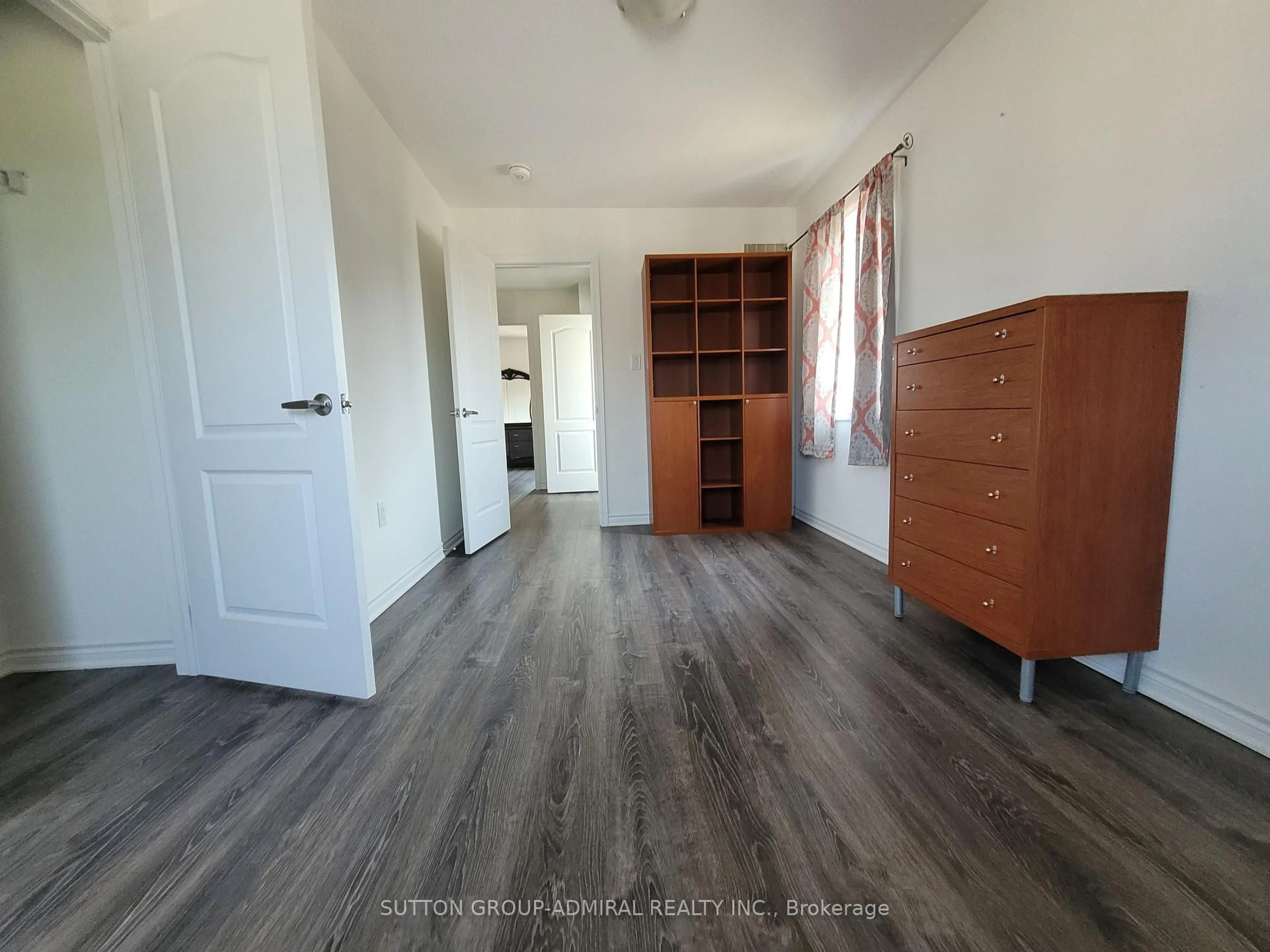 A pic of a room for 104 Village Gate Dr, Wasaga Beach Ontario L9Z 0J7