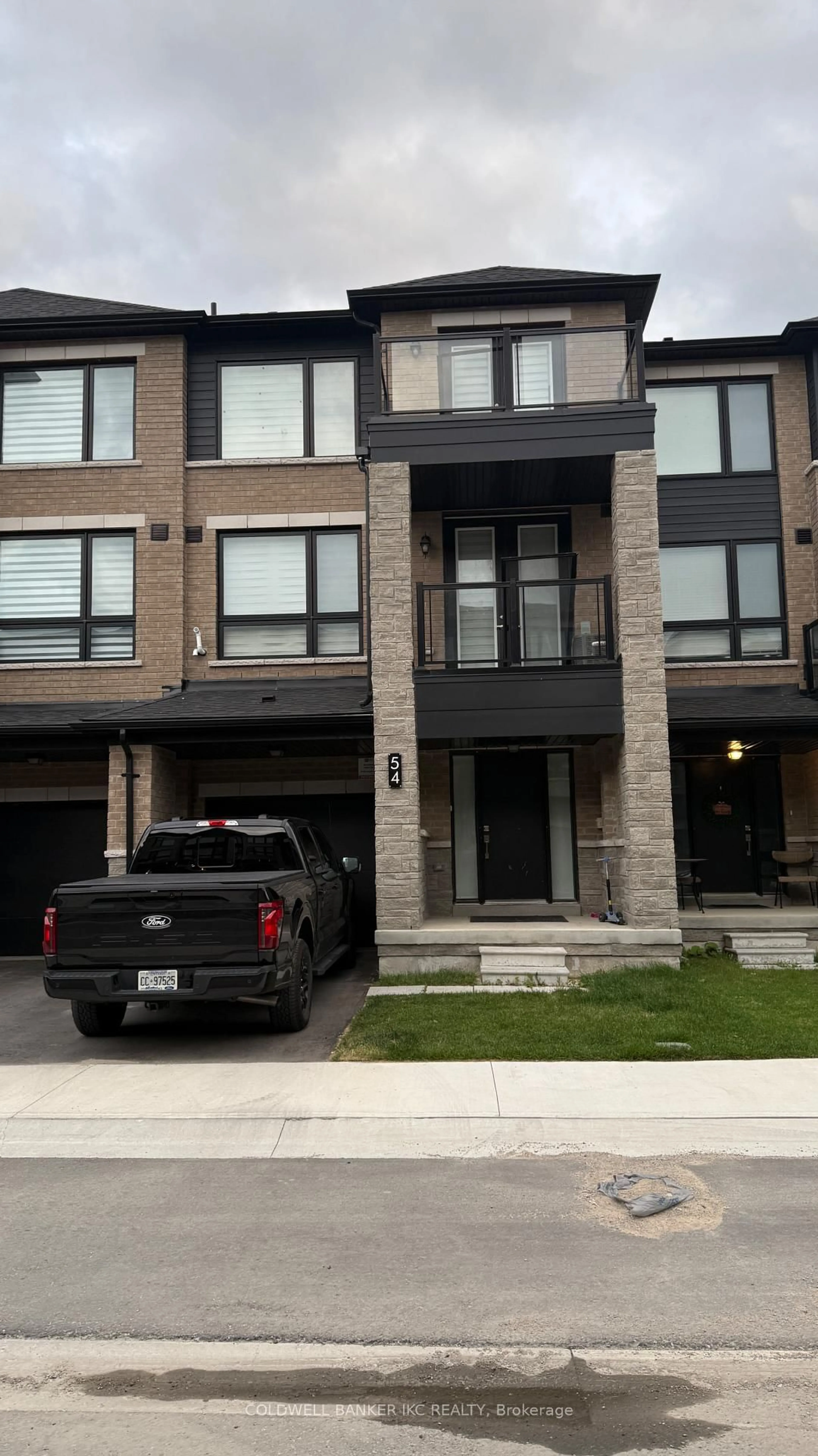 Home with brick exterior material, street for 54 Red Maple Lane, Barrie Ontario L9N 0N7