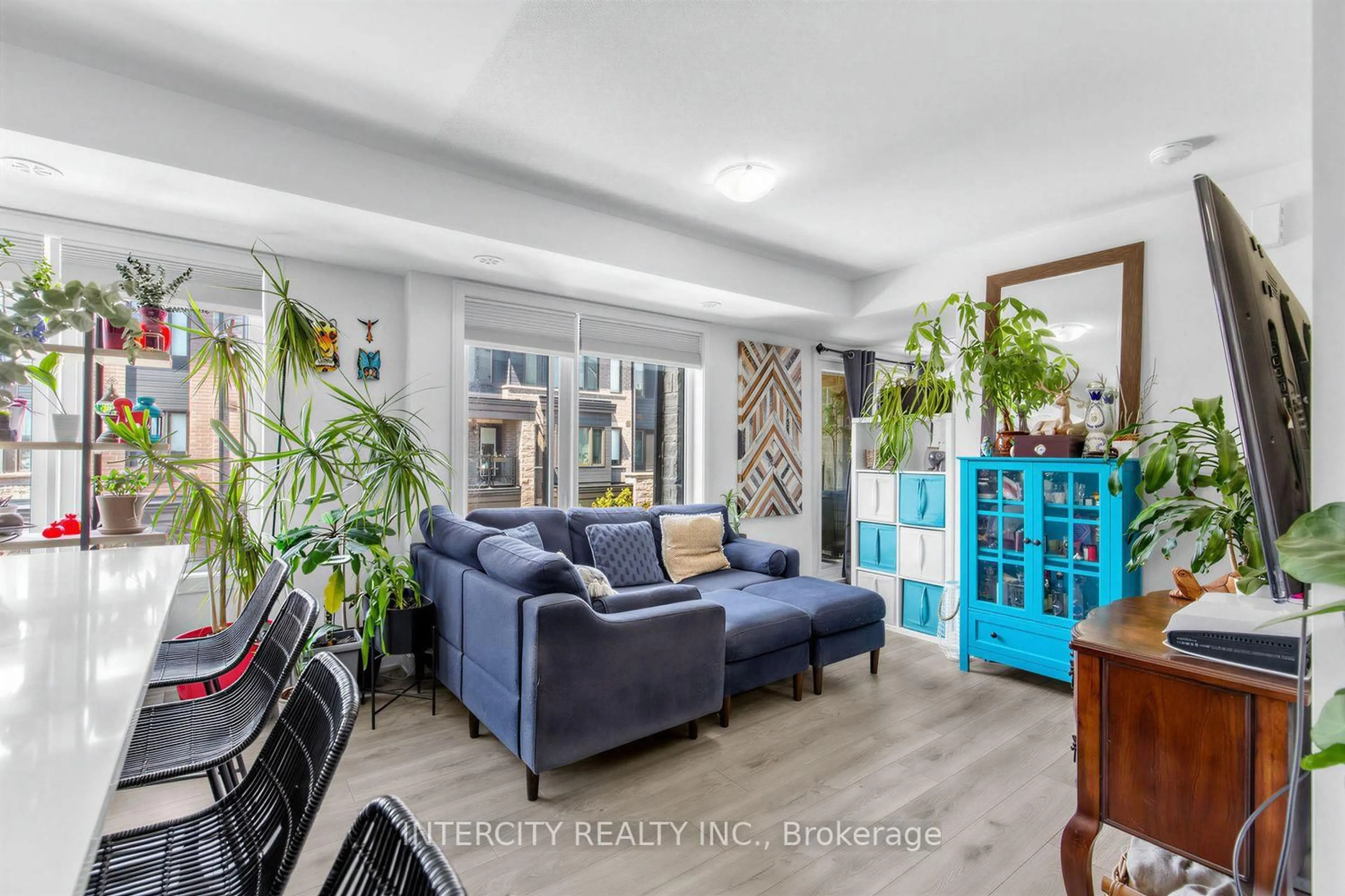 Living room with furniture, unknown for 84 Appletree Lane #59, Barrie Ontario L9J 0P1