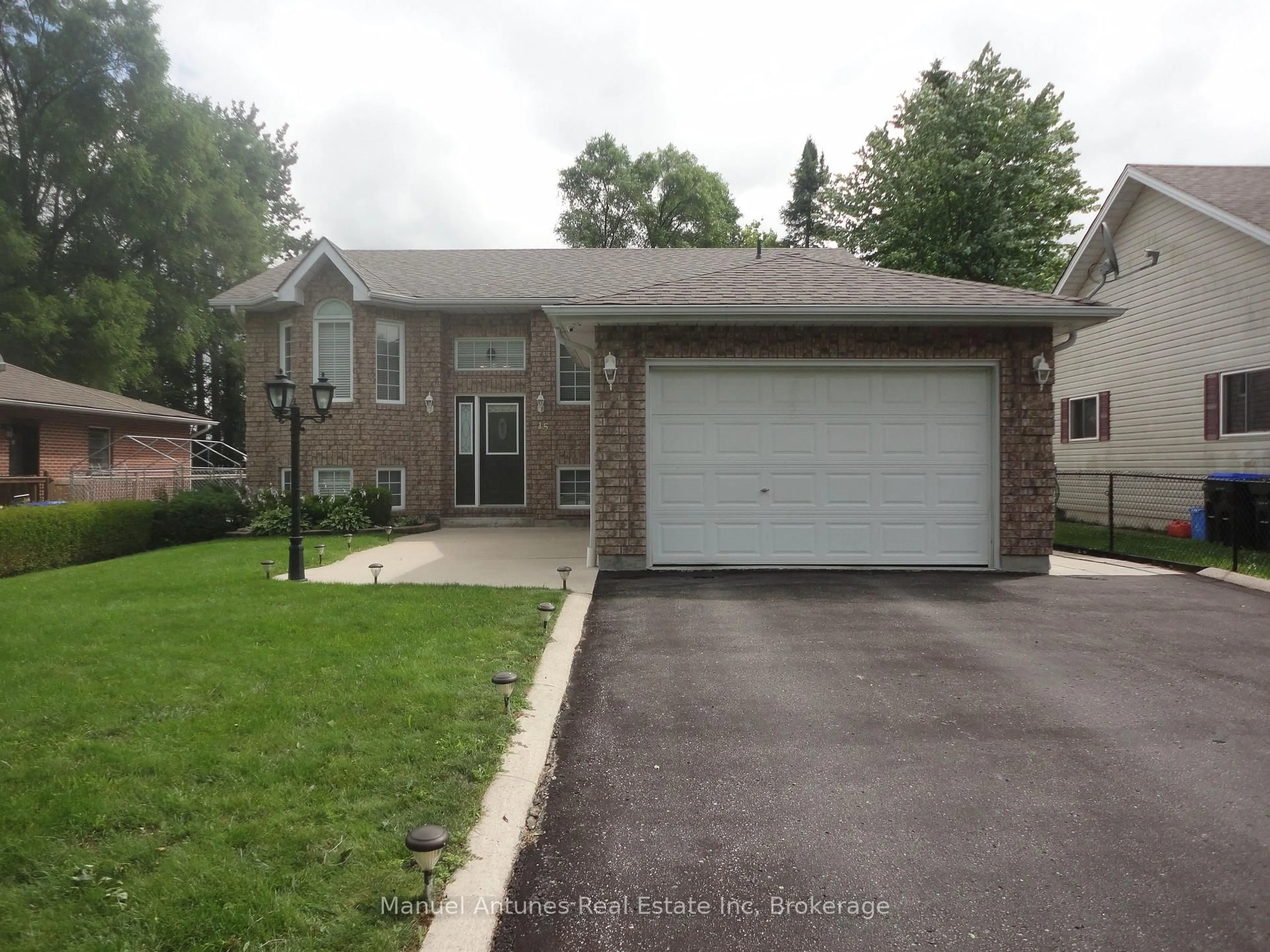 Unknown for 15 47th St, Wasaga Beach Ontario L9Z 1Y5