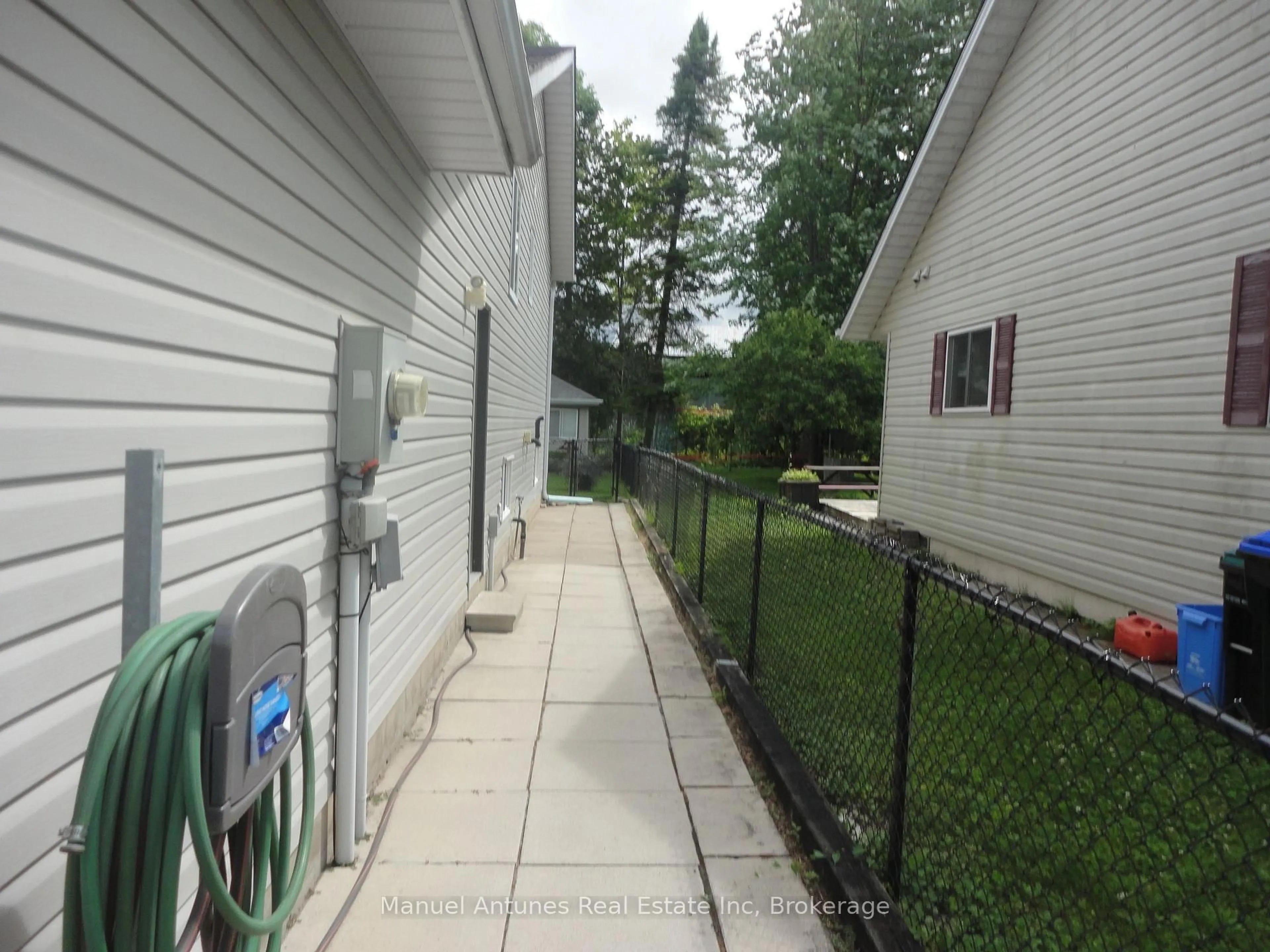 Patio, street for 15 47th St, Wasaga Beach Ontario L9Z 1Y5