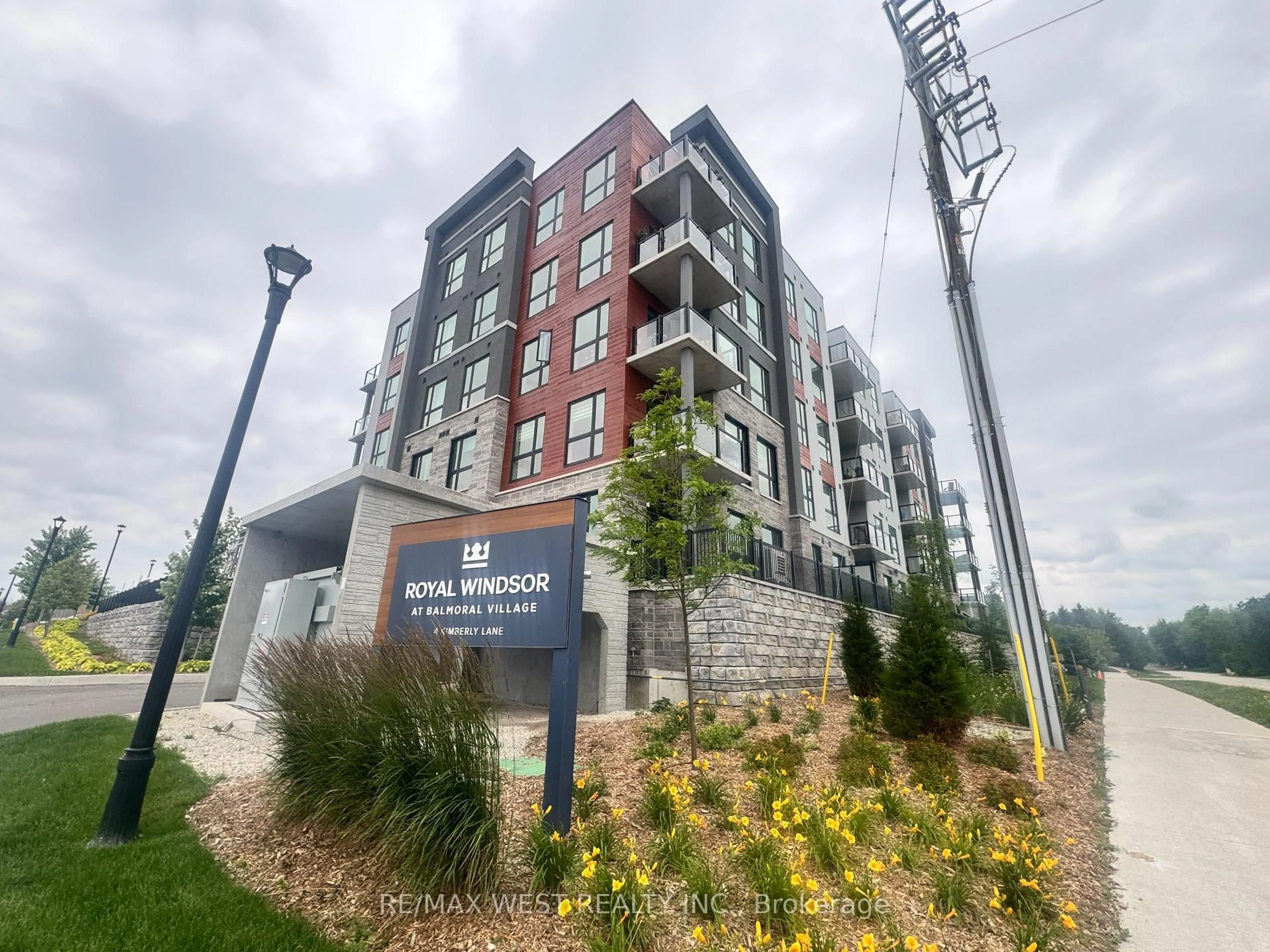 Unknown for 4 Kimberly Lane #325, Collingwood Ontario L9Y 5T6
