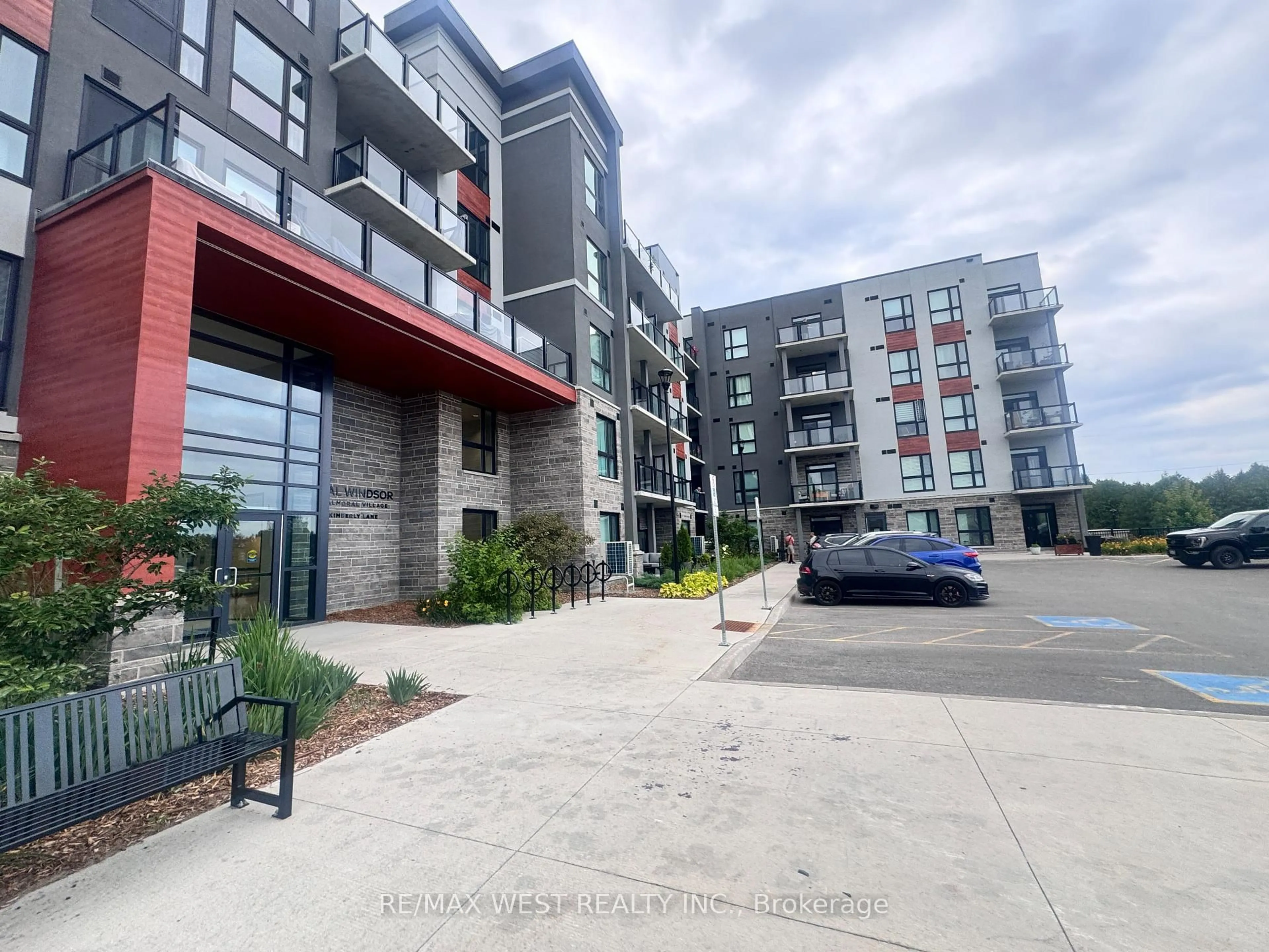 Unknown for 4 Kimberly Lane #325, Collingwood Ontario L9Y 5T6