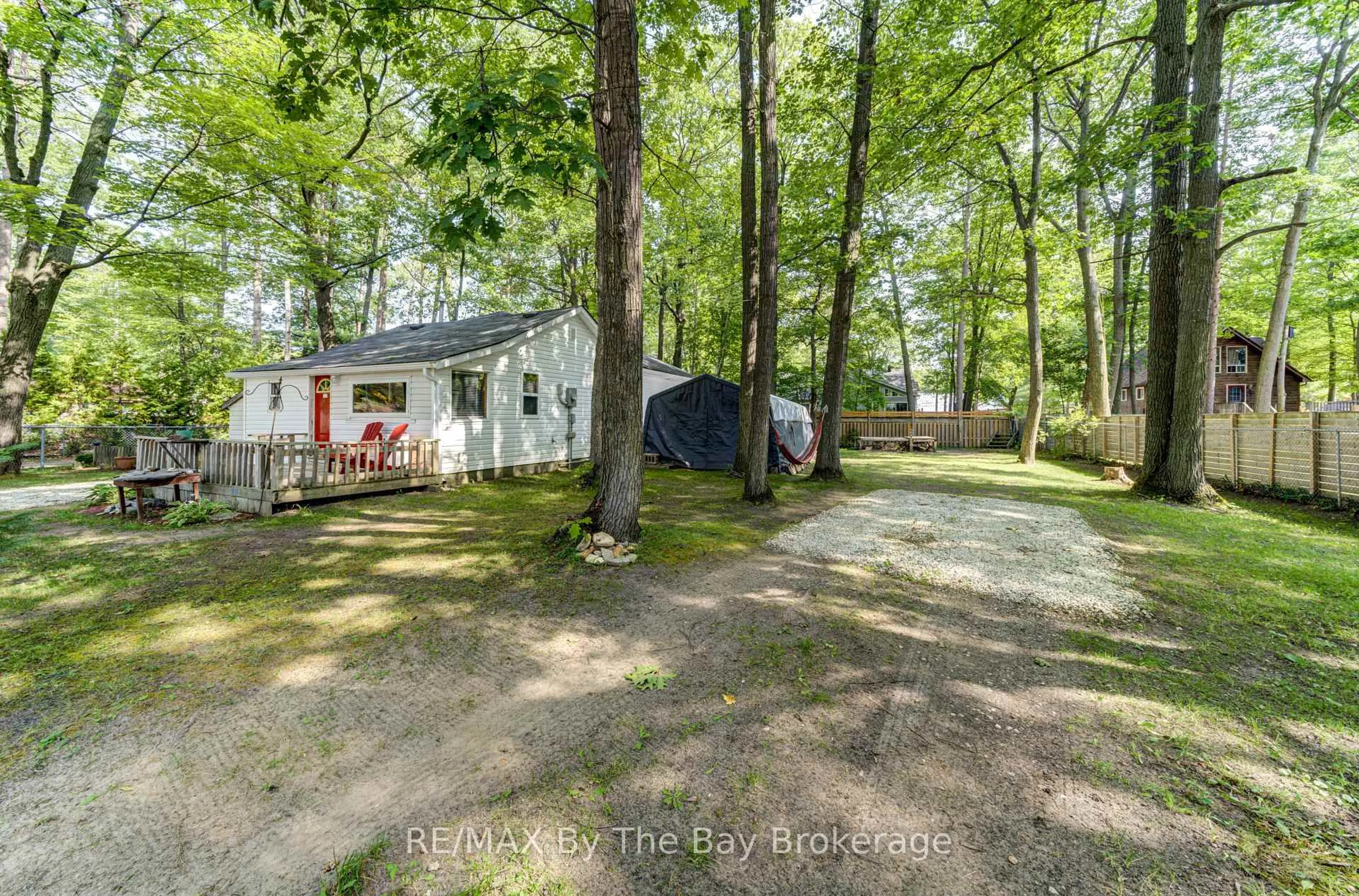 Unknown for 717 Oxbow Park Dr, Wasaga Beach Ontario L9Z 2V2