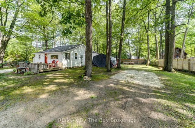 717 Oxbow Park Dr, Wasaga Beach 4