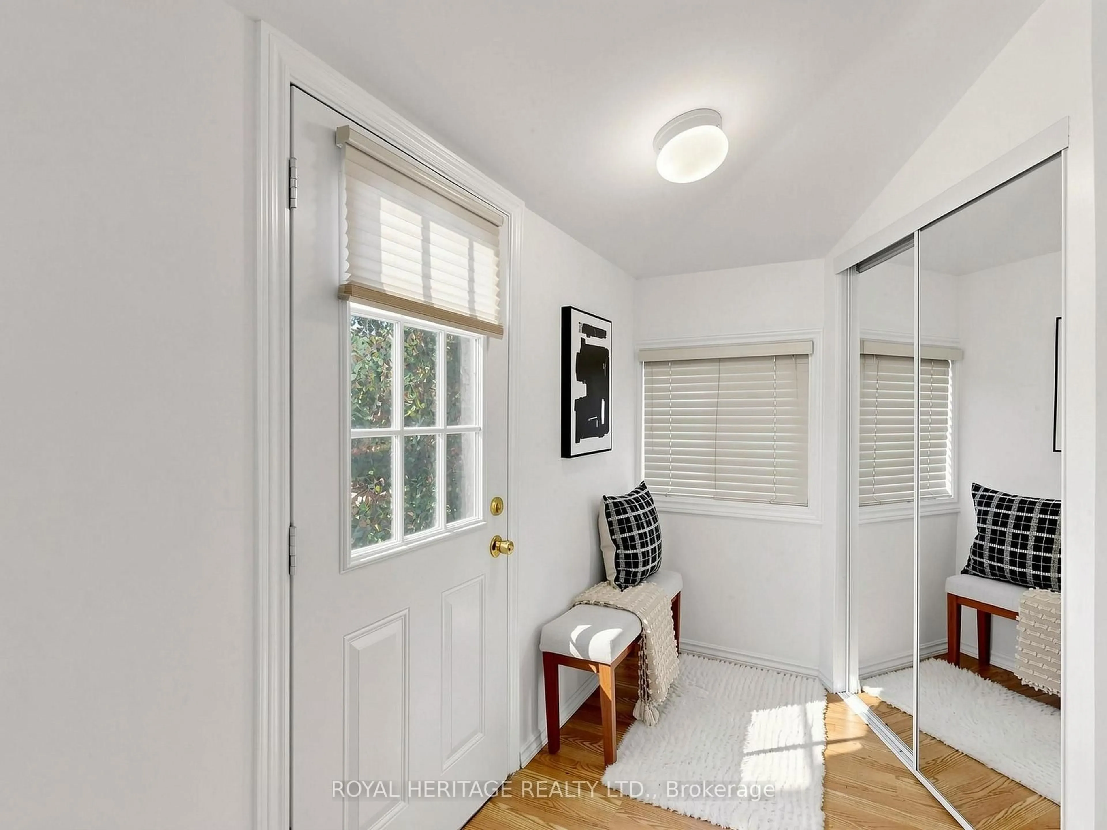 Indoor entryway for 24 Ridge Ave, Ramara Ontario L0K 1B0
