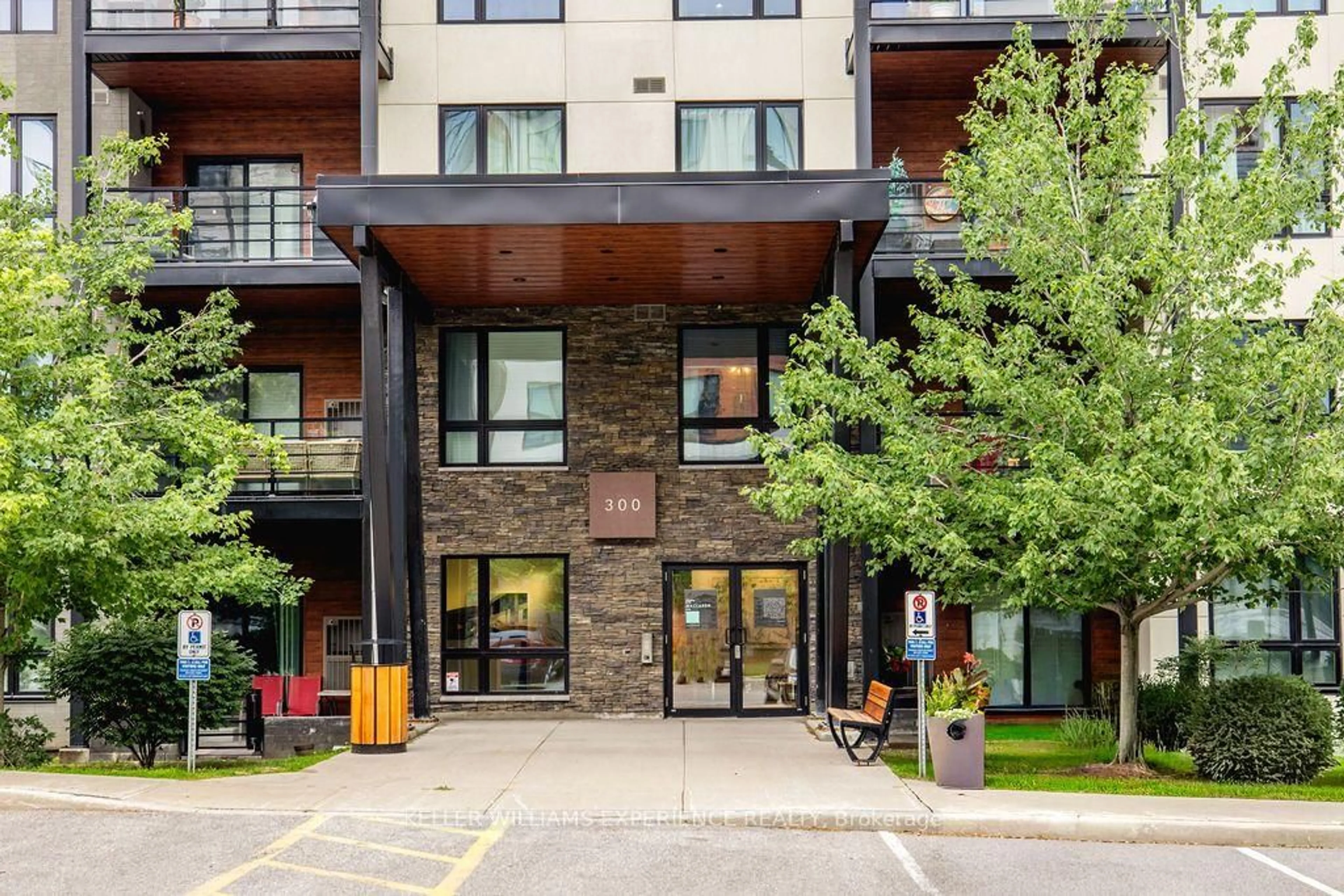 Unknown for 300 Essa Rd #201, Barrie Ontario L9J 0B9