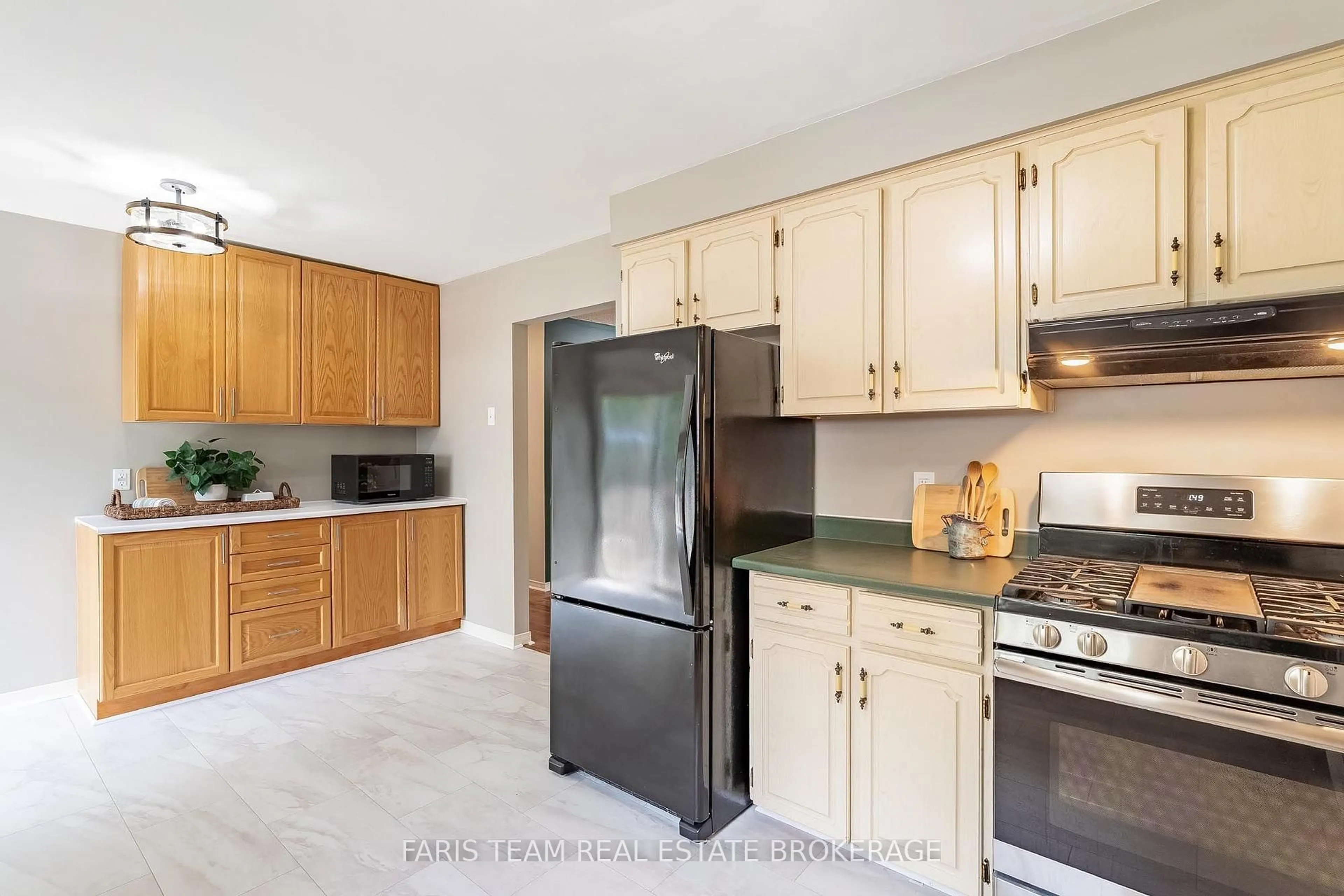 Unknown for 1202 Sunnidale Rd, Springwater Ontario L4M 4S4