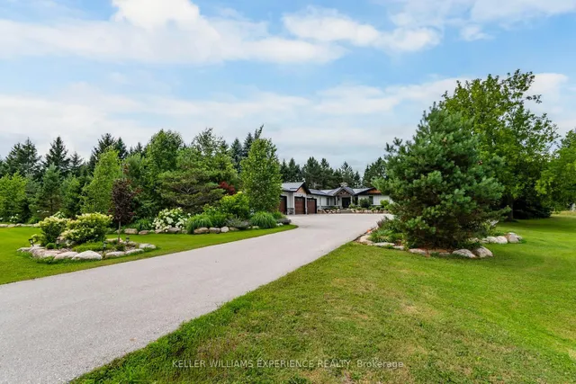 320 6 Concession, Tiny 3