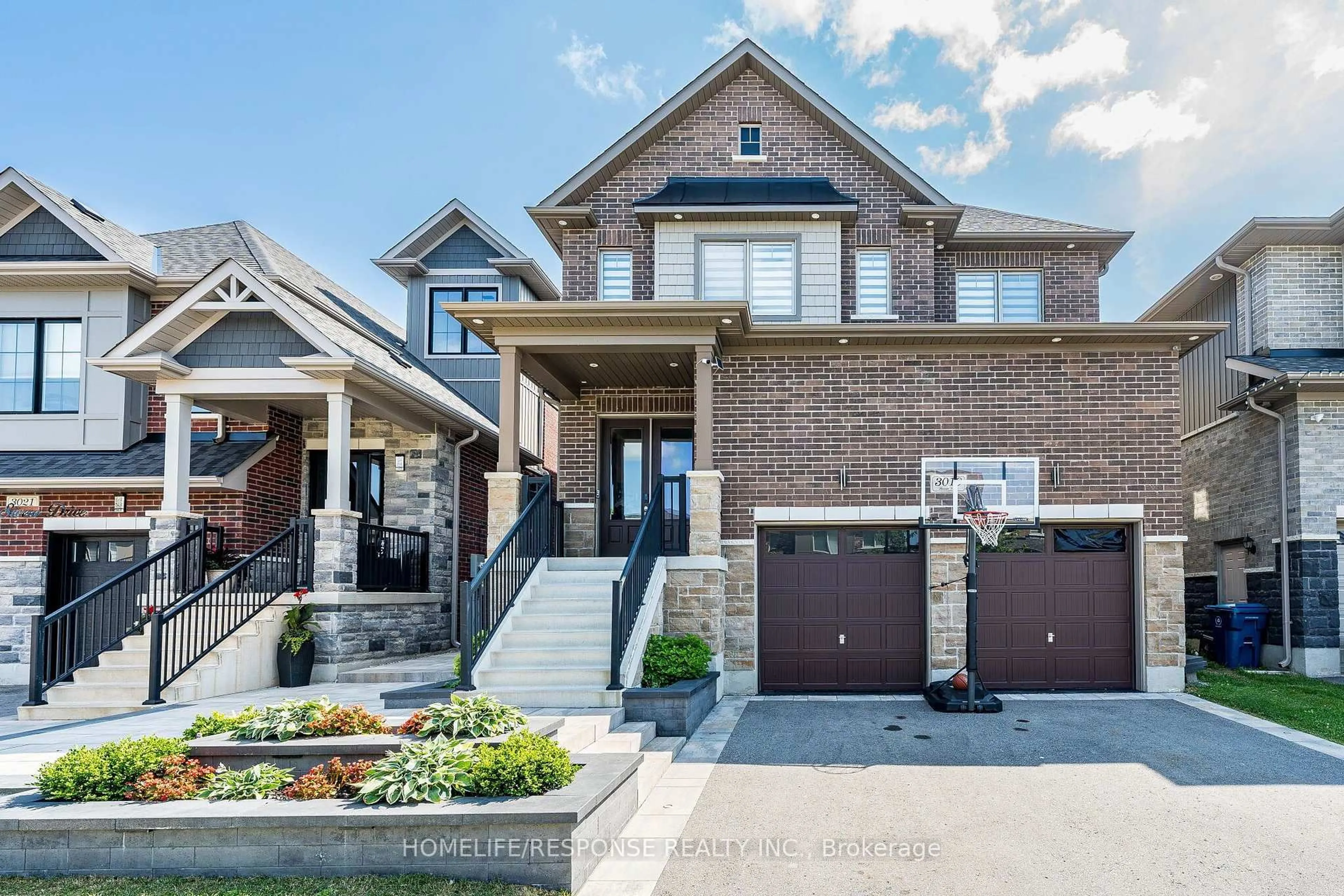 Home with brick exterior material, street for 3019 SIERRA Dr, Orillia Ontario L3V 8L9
