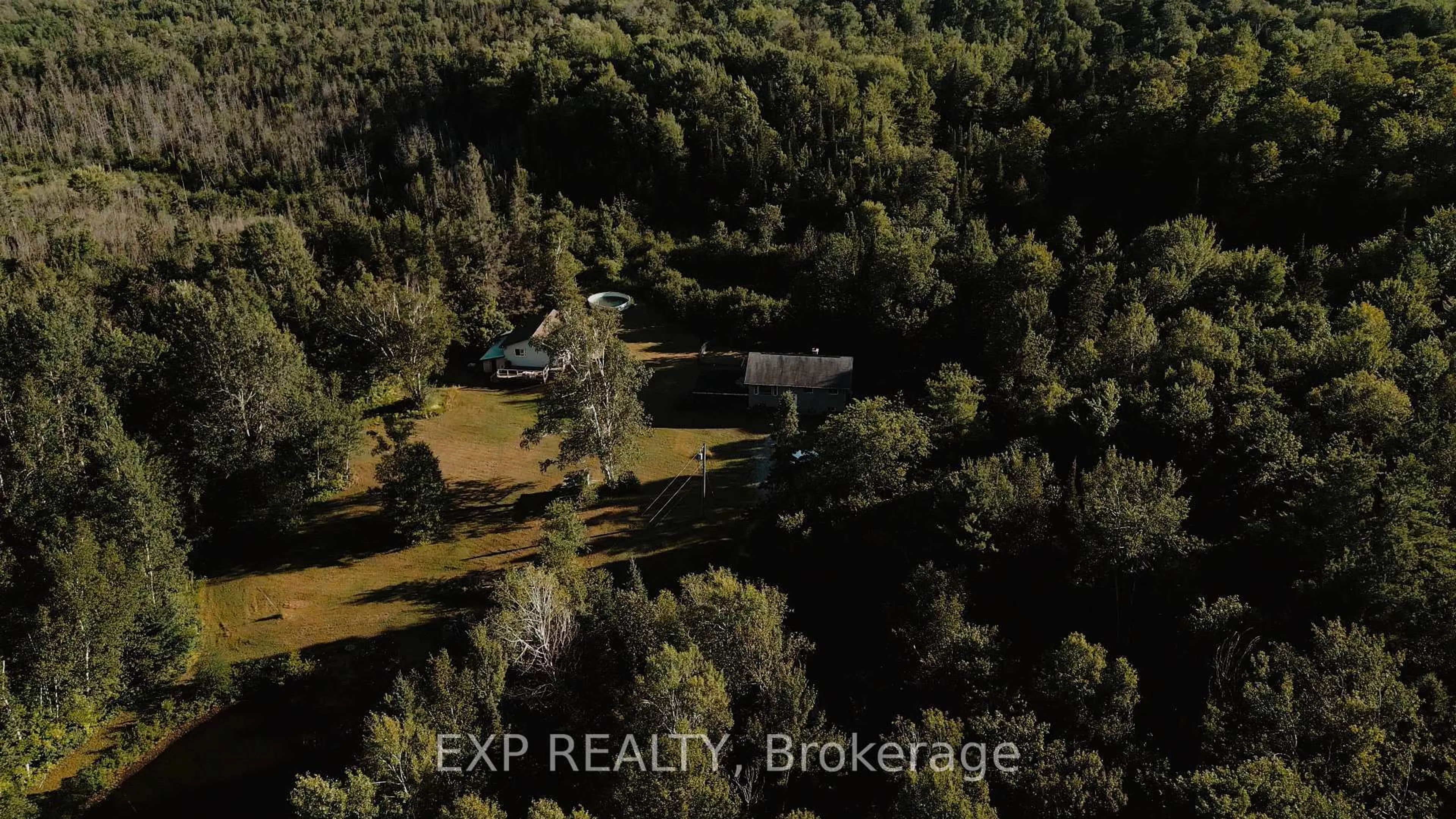 A pic from outside/outdoor area/front of a property/back of a property/a pic from drone, forest/trees view for 2670 SPARROW LAKE Rd, Severn Ontario P0E 1N0