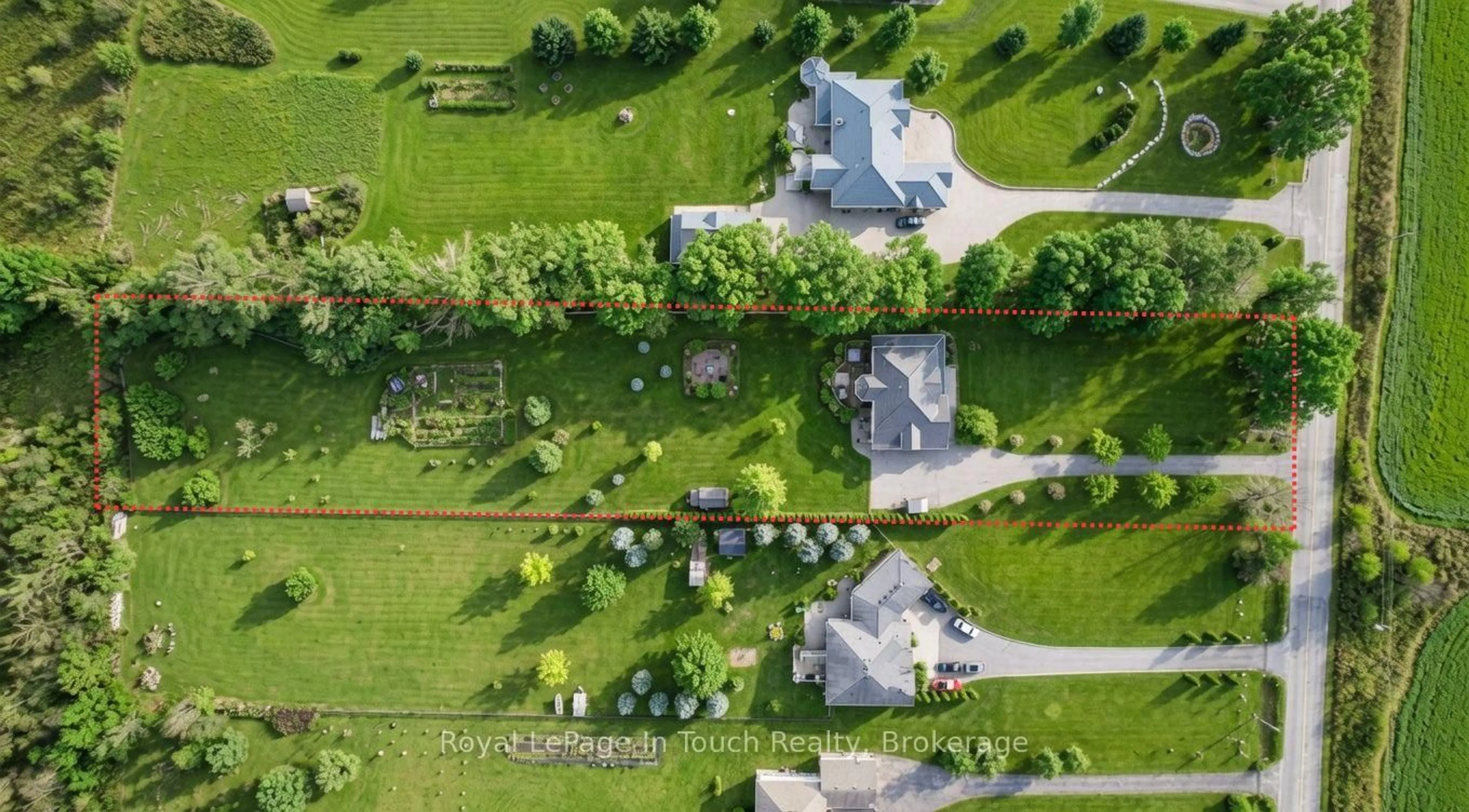A pic from outside/outdoor area/front of a property/back of a property/a pic from drone, street for 3225 10 Line, Oro-Medonte Ontario L0L 1T0