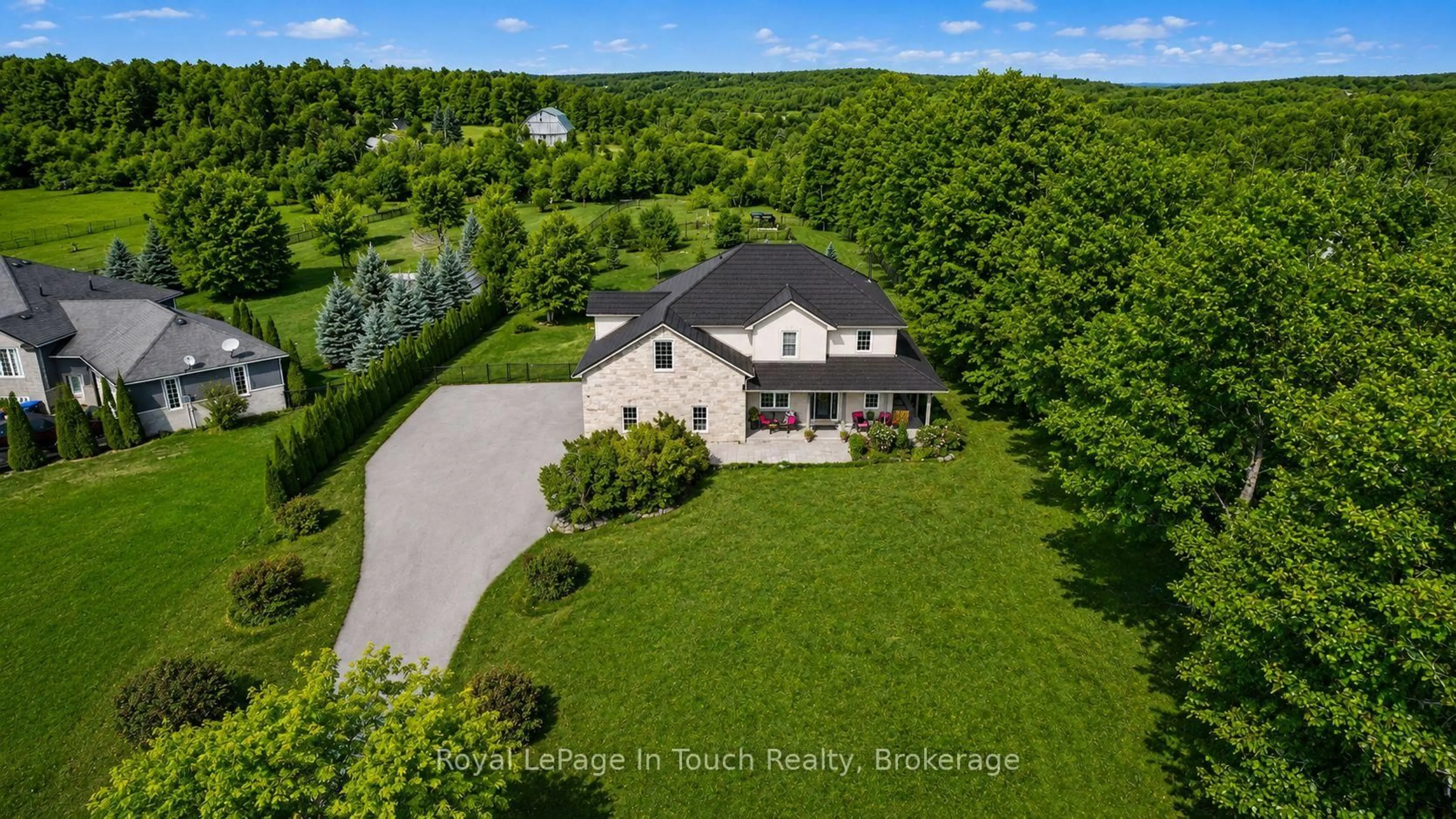 A pic from outside/outdoor area/front of a property/back of a property/a pic from drone, unknown for 3225 10 Line, Oro-Medonte Ontario L0L 1T0